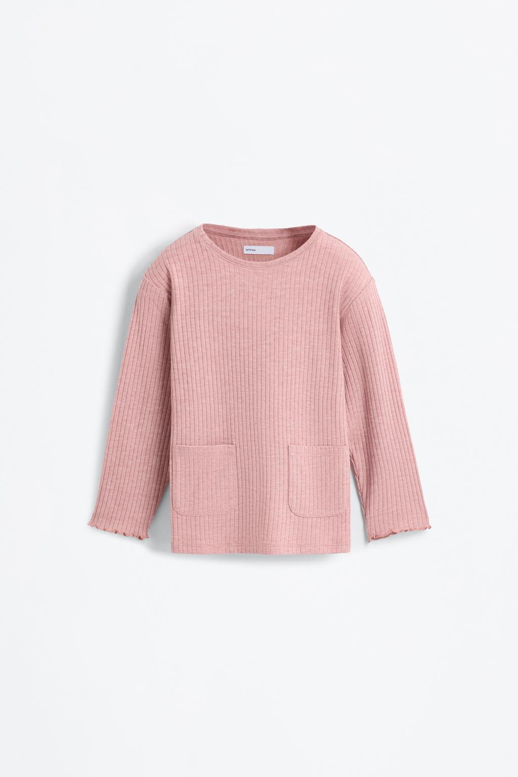 Ribbed t-shirt with pockets