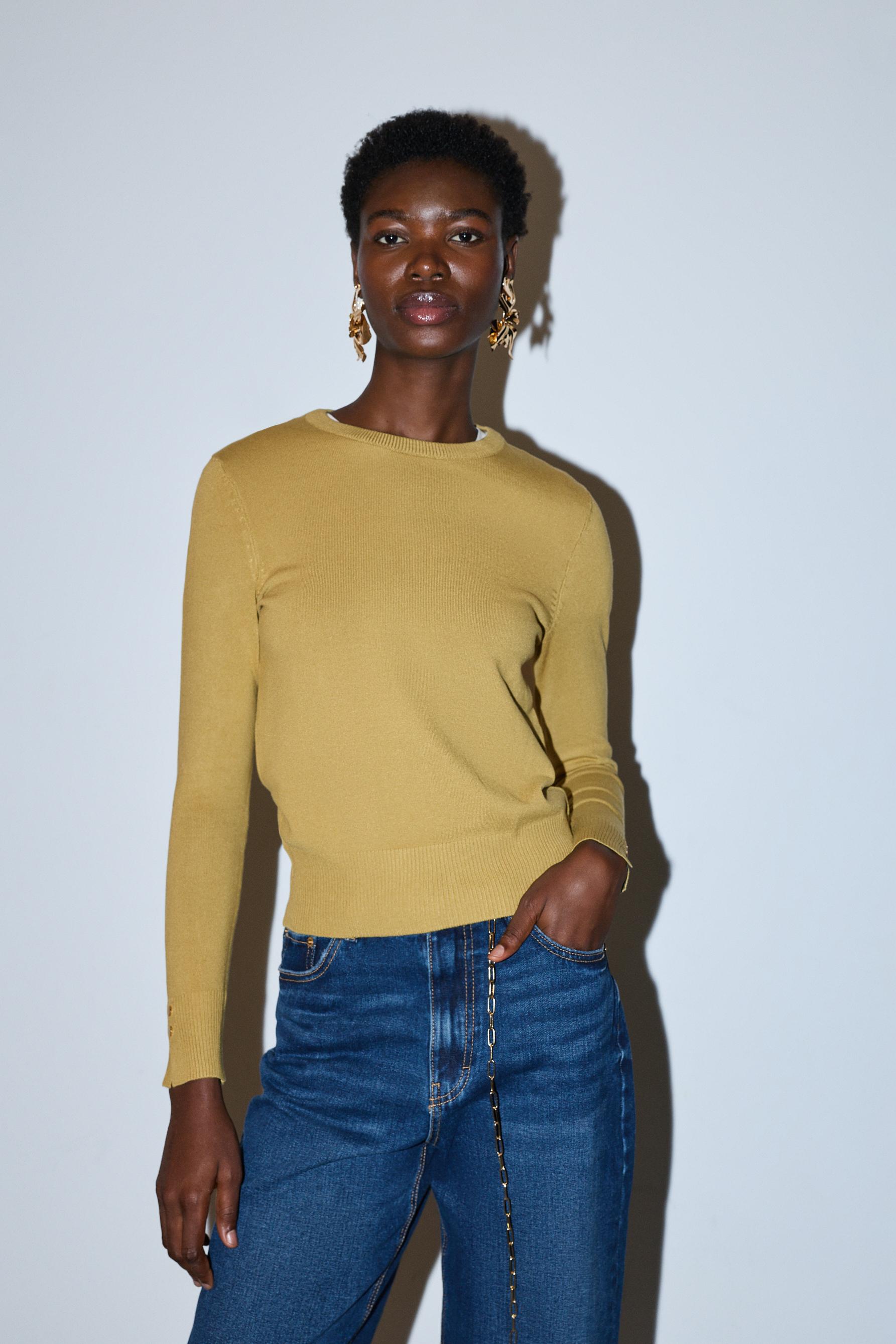 Jersey cuello redondo botones