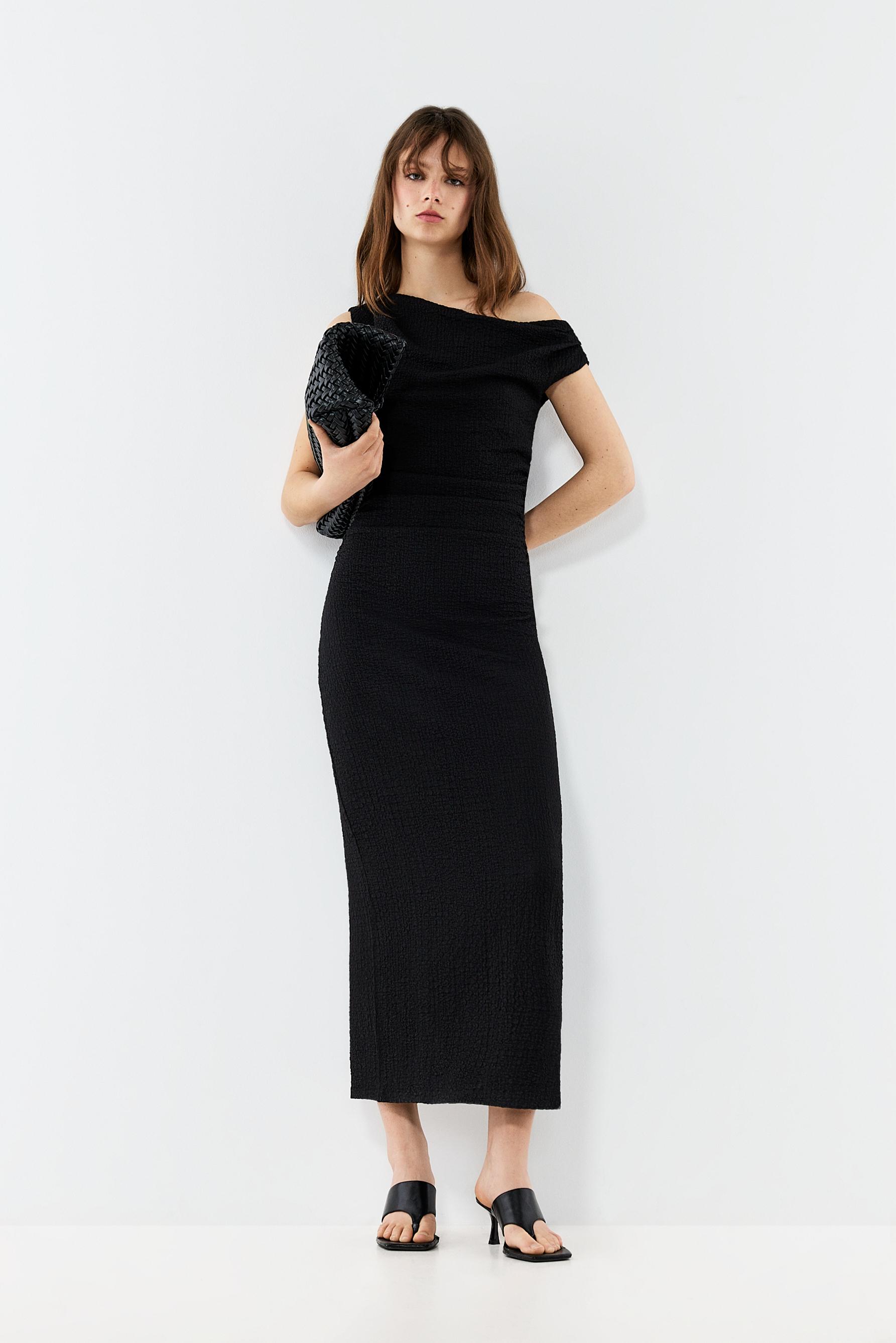 Vestido midi asimétrico textura