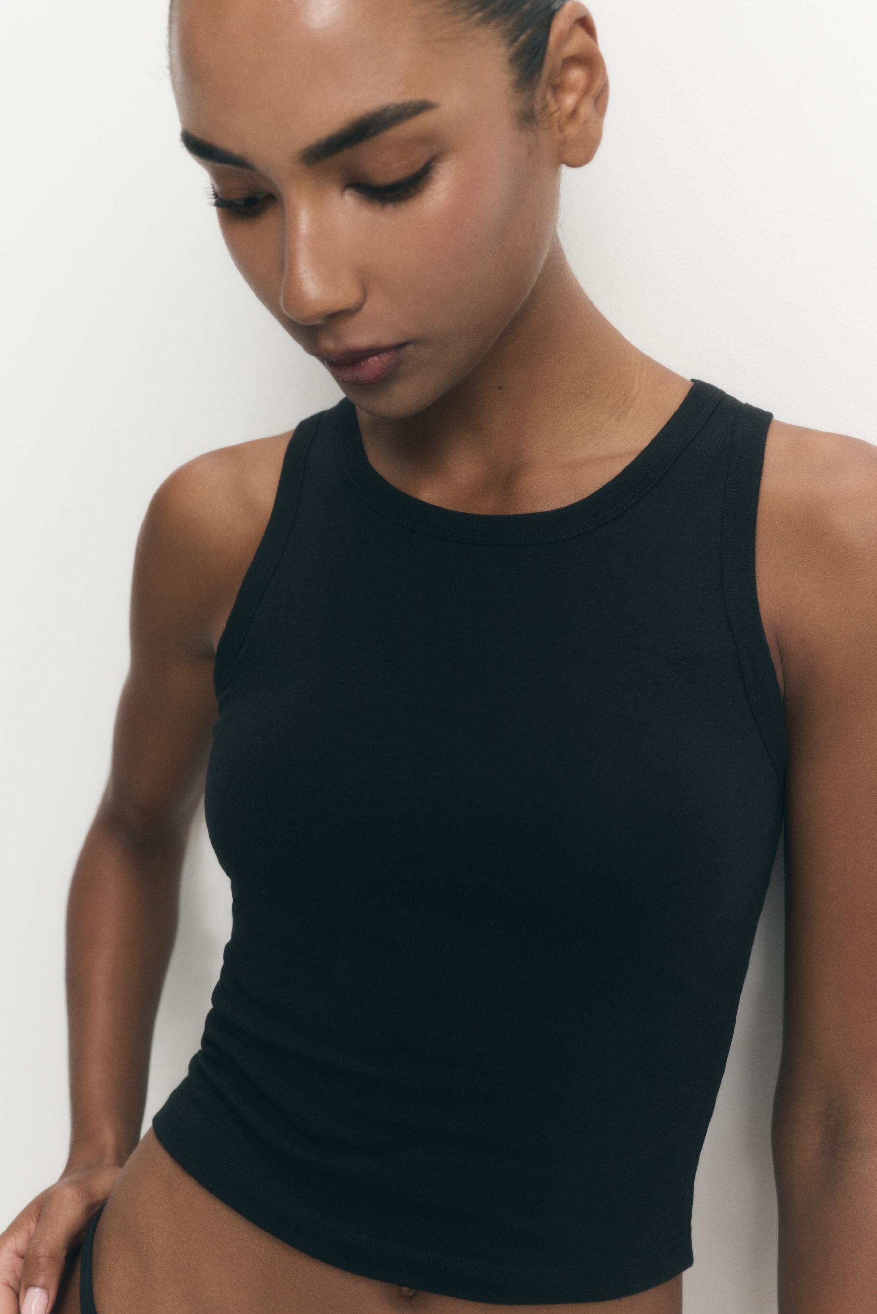 Top with built-in bra — BLACK