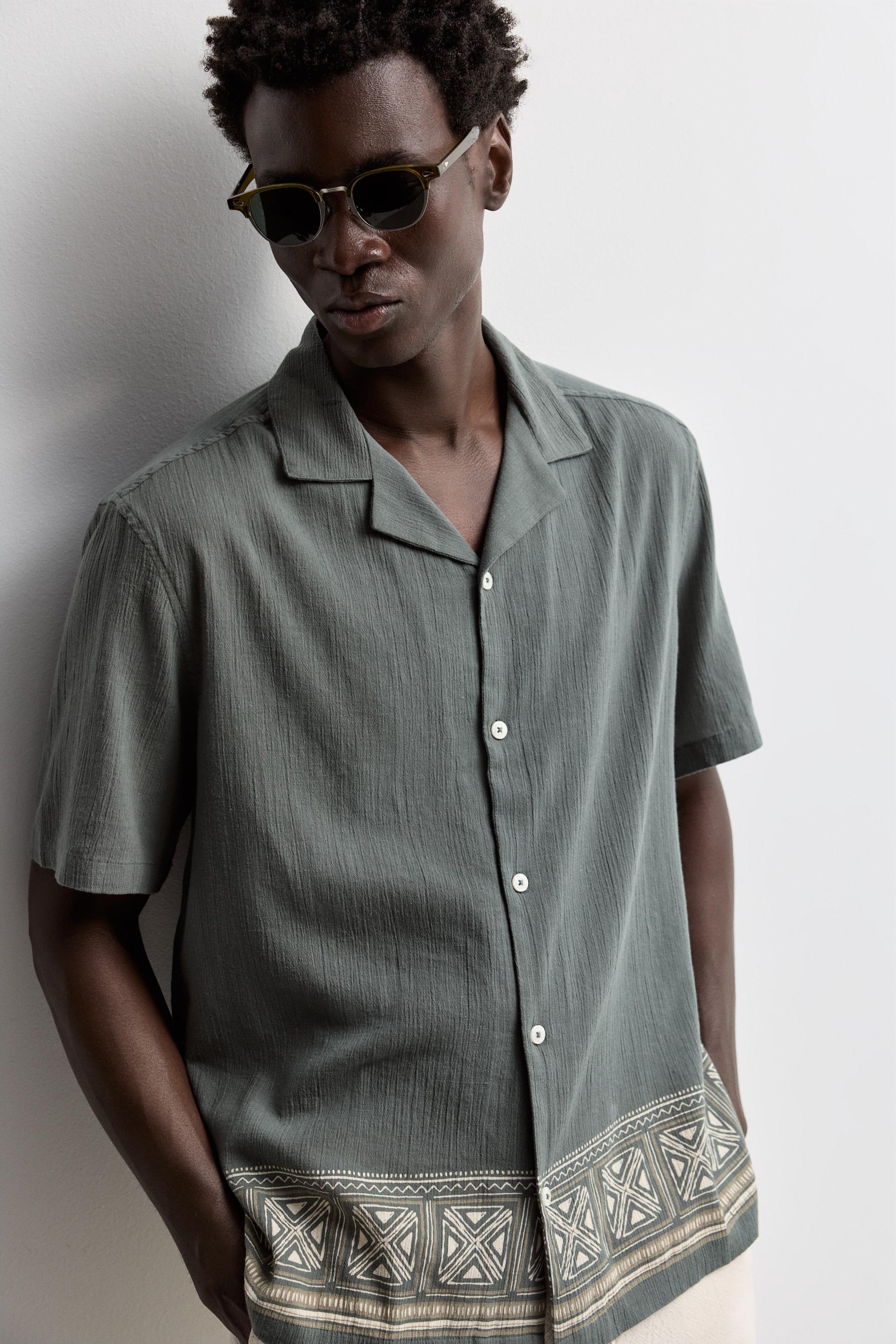 Border print shirt — DARK GREEN
