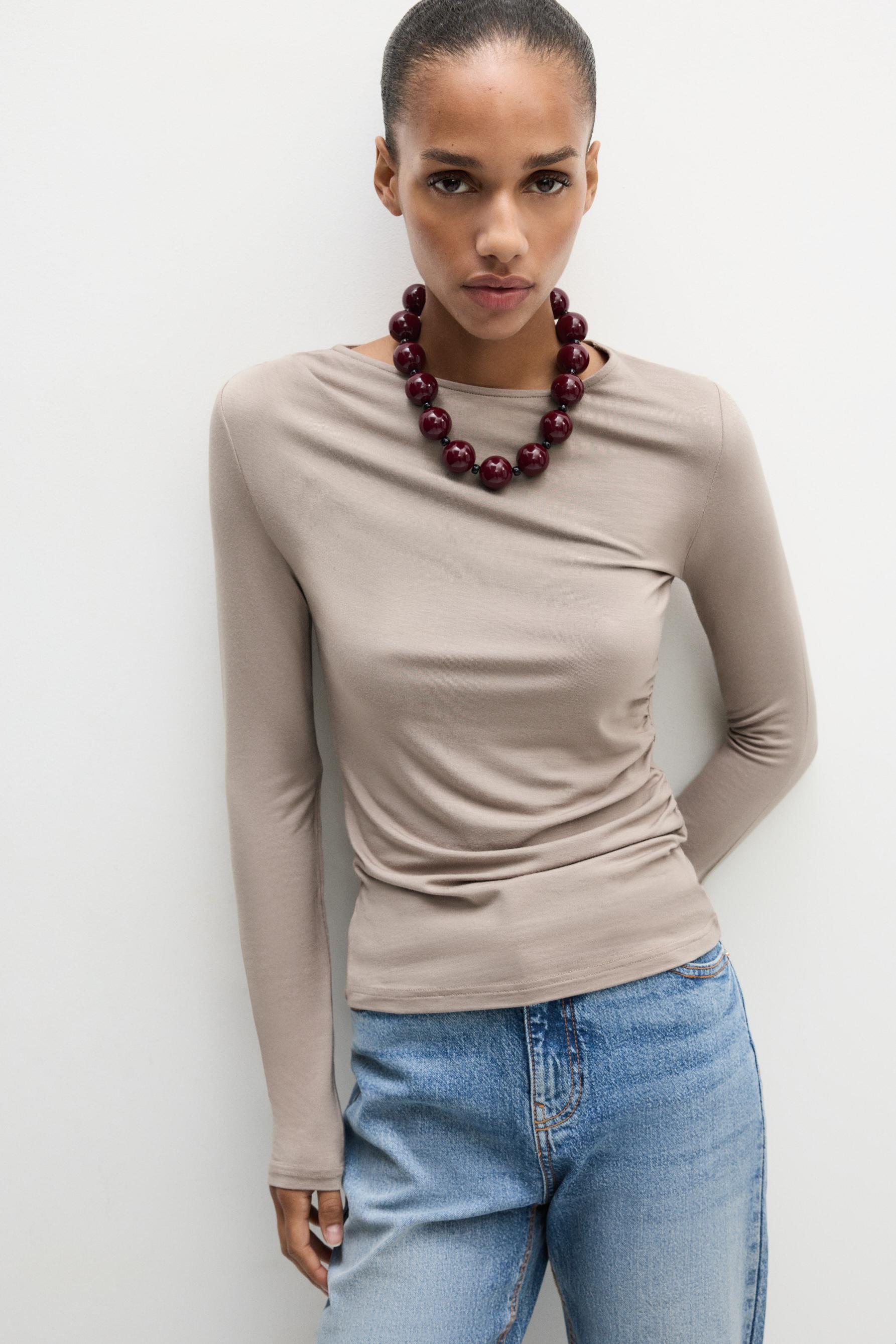 Camiseta fluida fruncidos