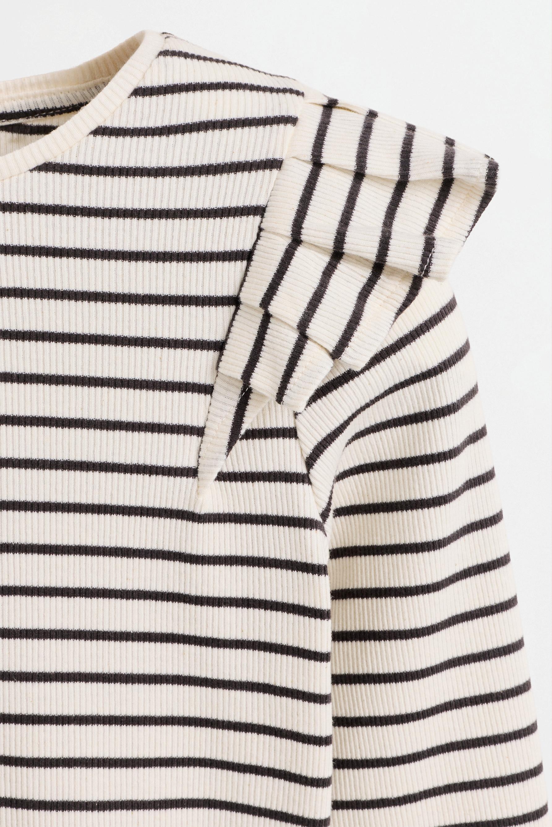 Ribbed Ruffle T-shirt — HIELO