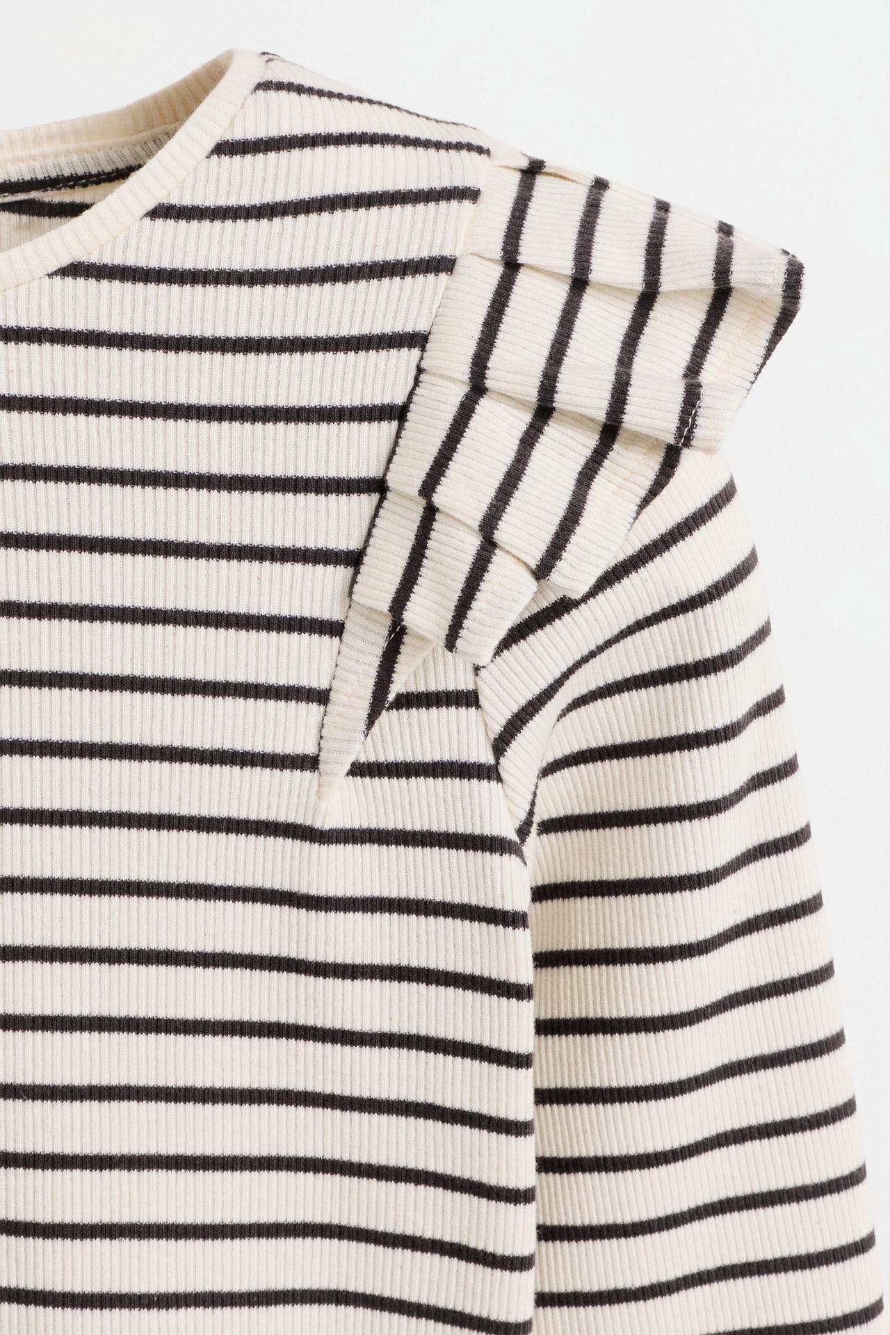 Ribbed Ruffle T-shirt — HIELO