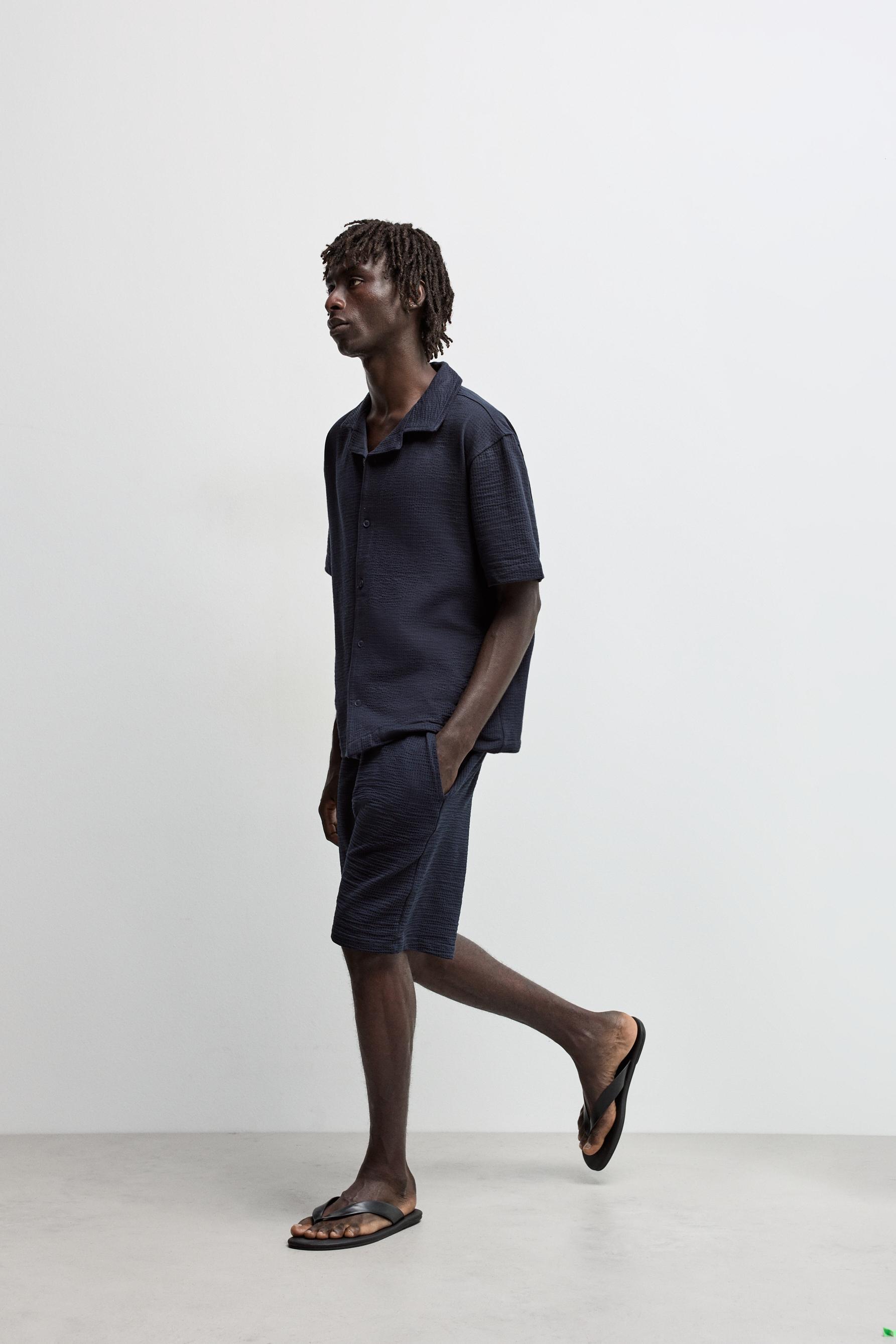 Seersucker Bermuda shorts — NAVY
