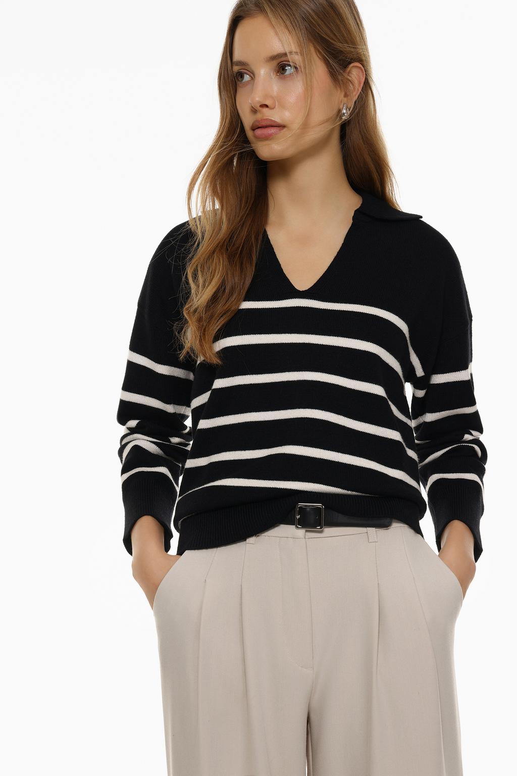 Polo collar sweater