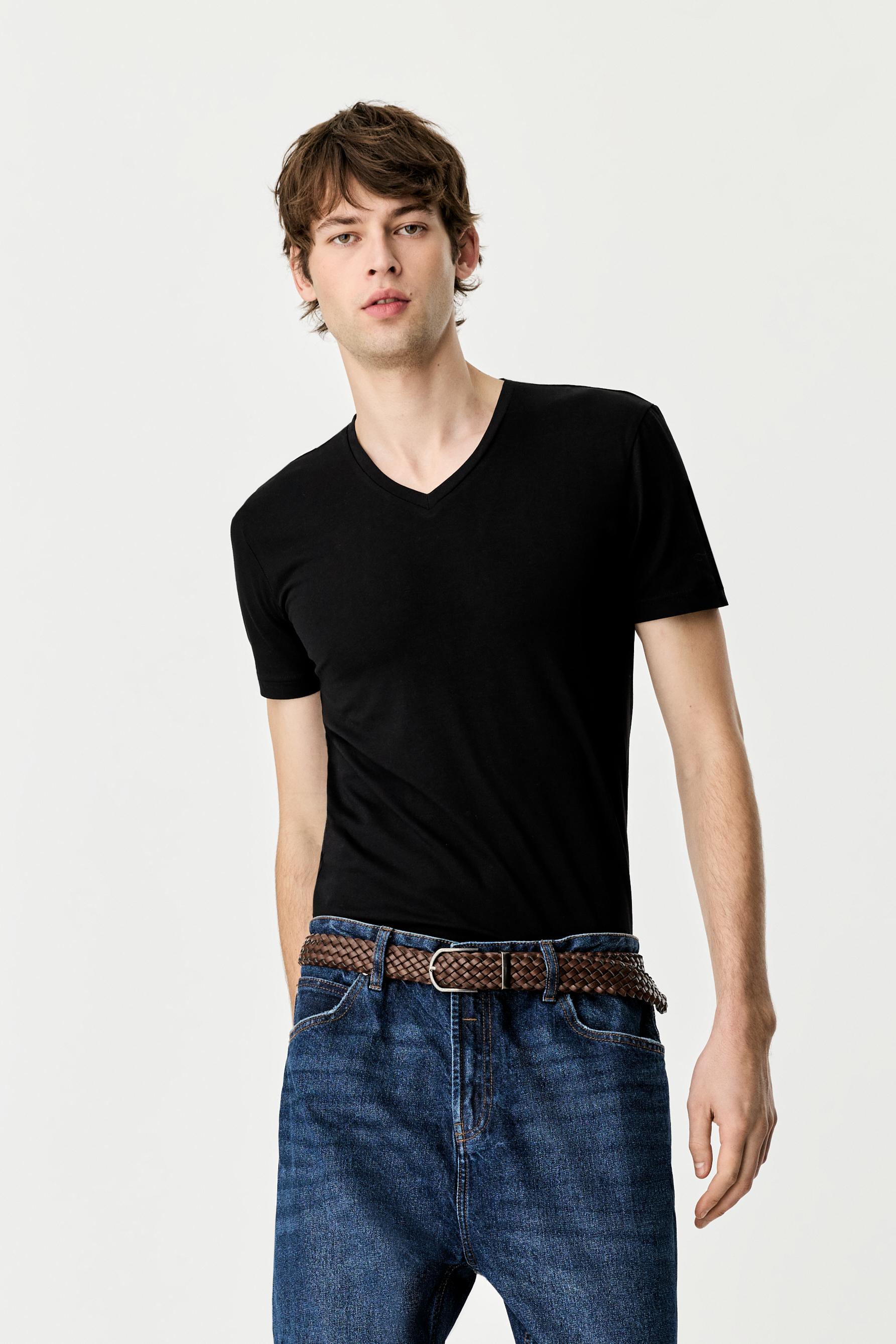 Slim fit V-neck T-shirt — BLACK