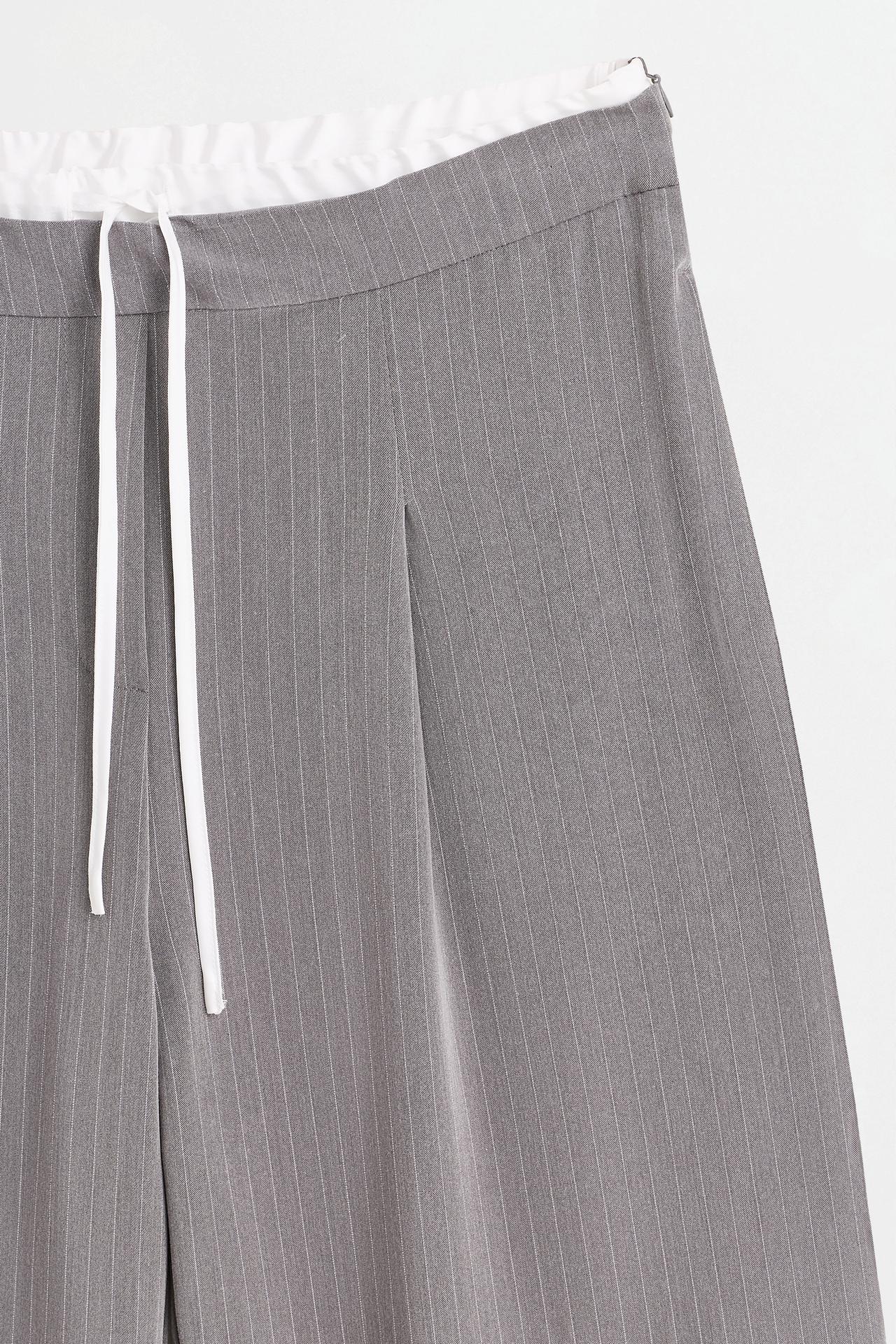 Striped contrast waistband trousers — GREY MARL