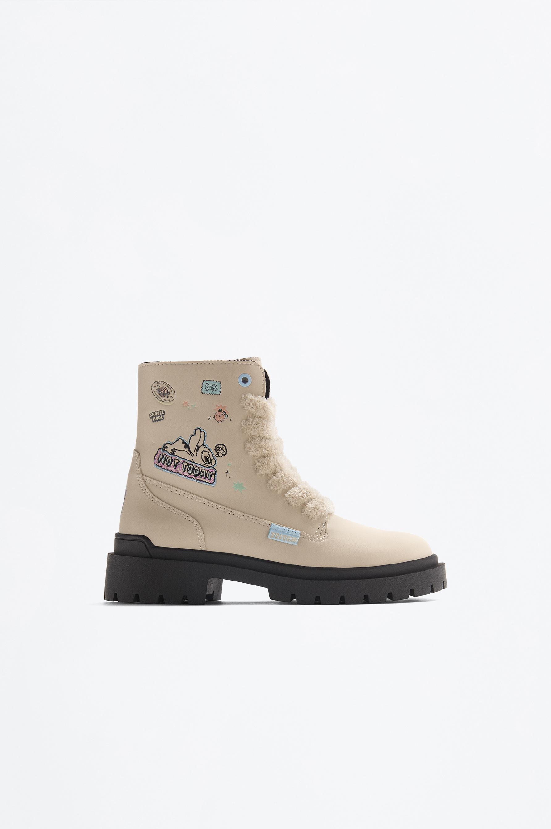 Lilo & Stitch ©Disney lace-up boots — BEIGE