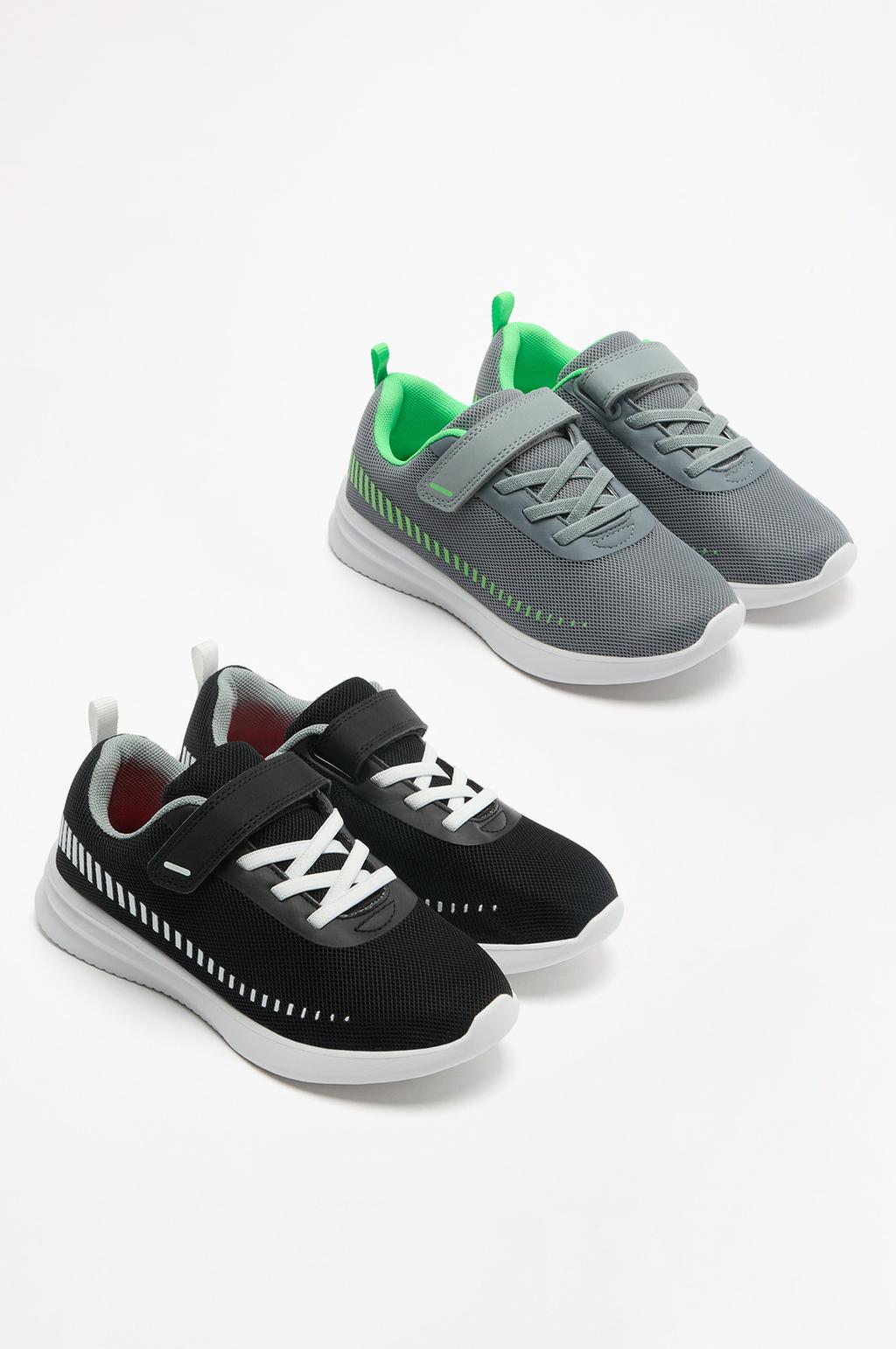 2-pack of minimalist sneakers