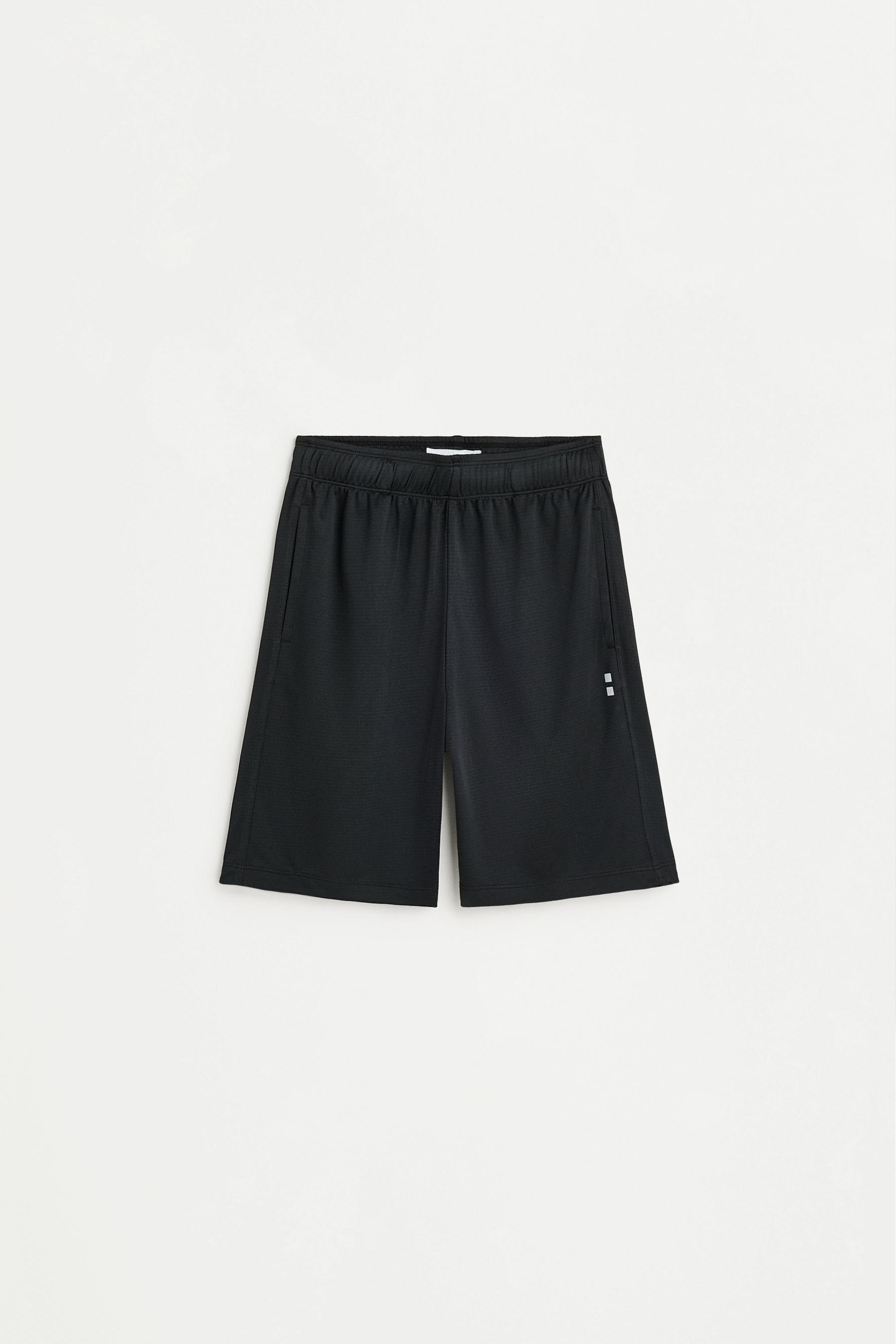 Bermuda sports shorts — BLACK