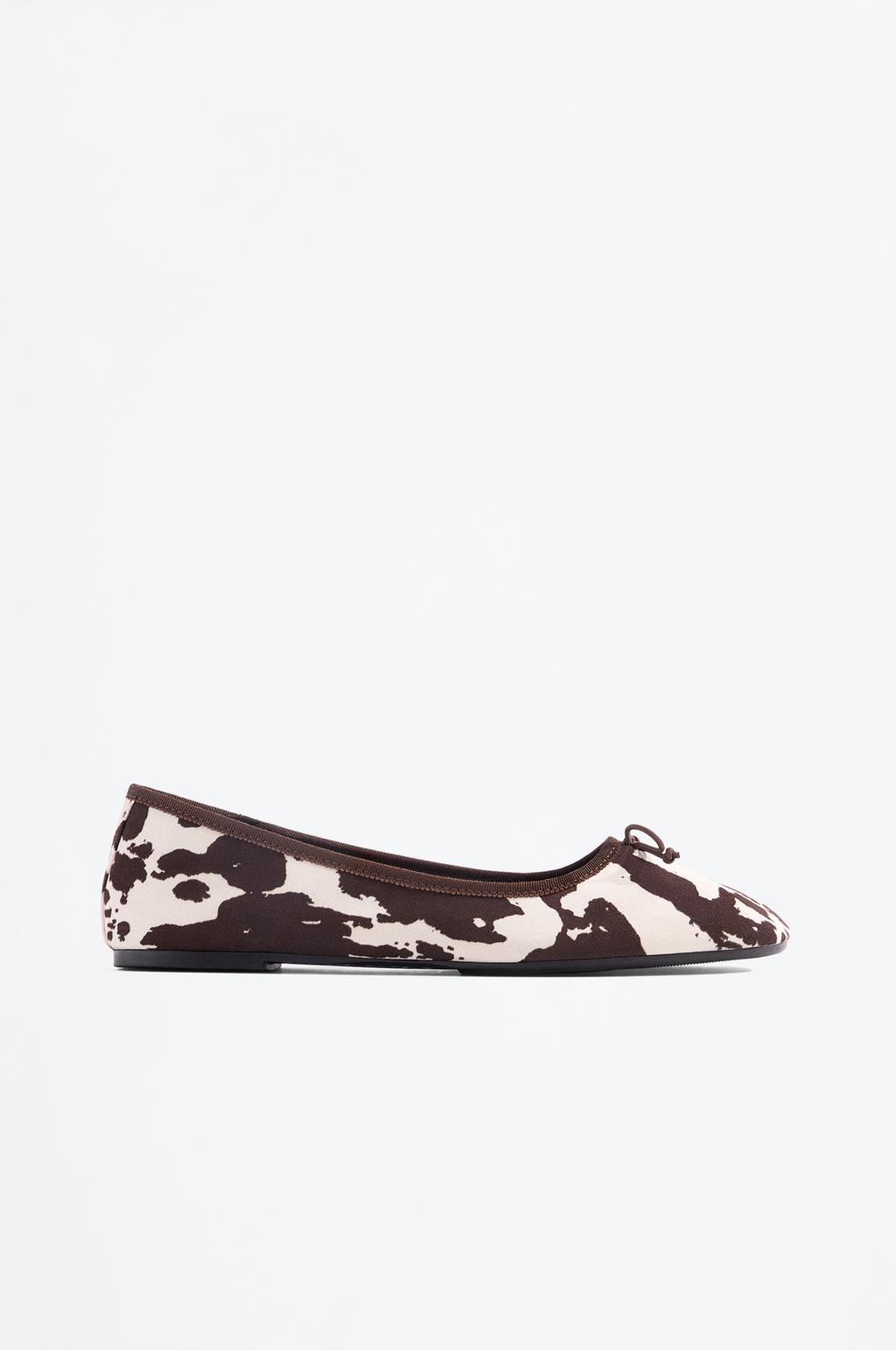 Ballet flats with bow