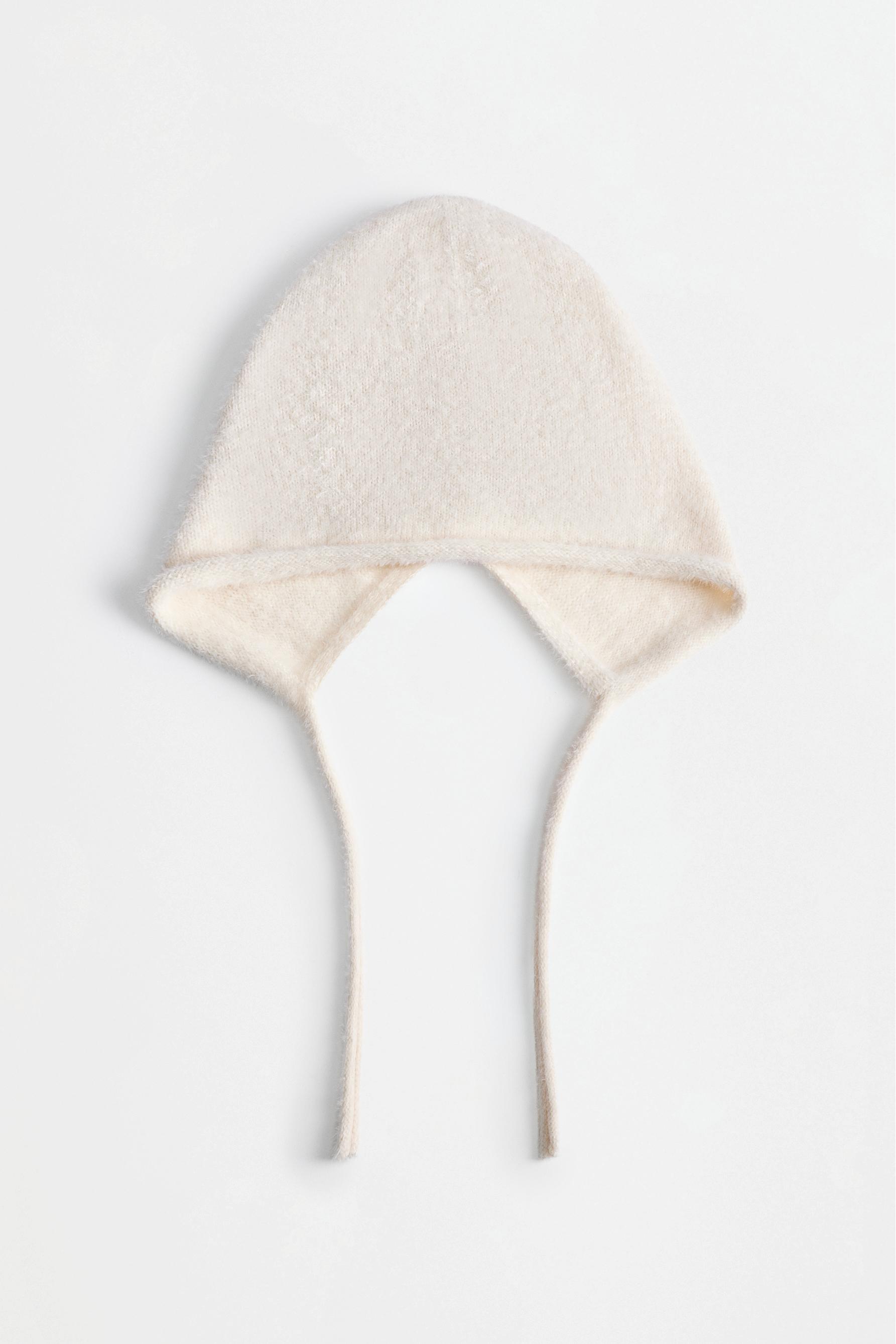 Knit bonnet — ECRU