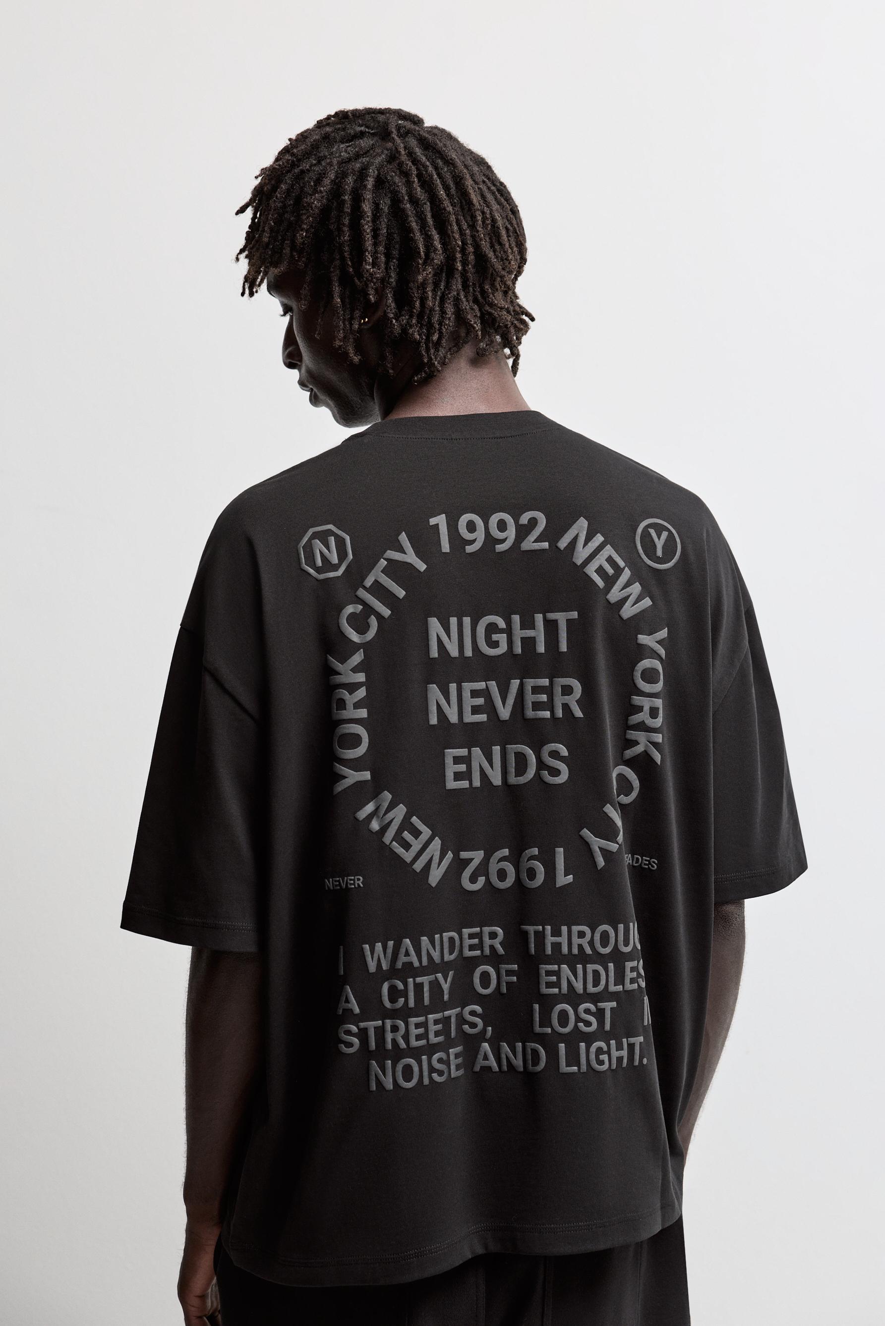 Oversize printed T-shirt — BLACK