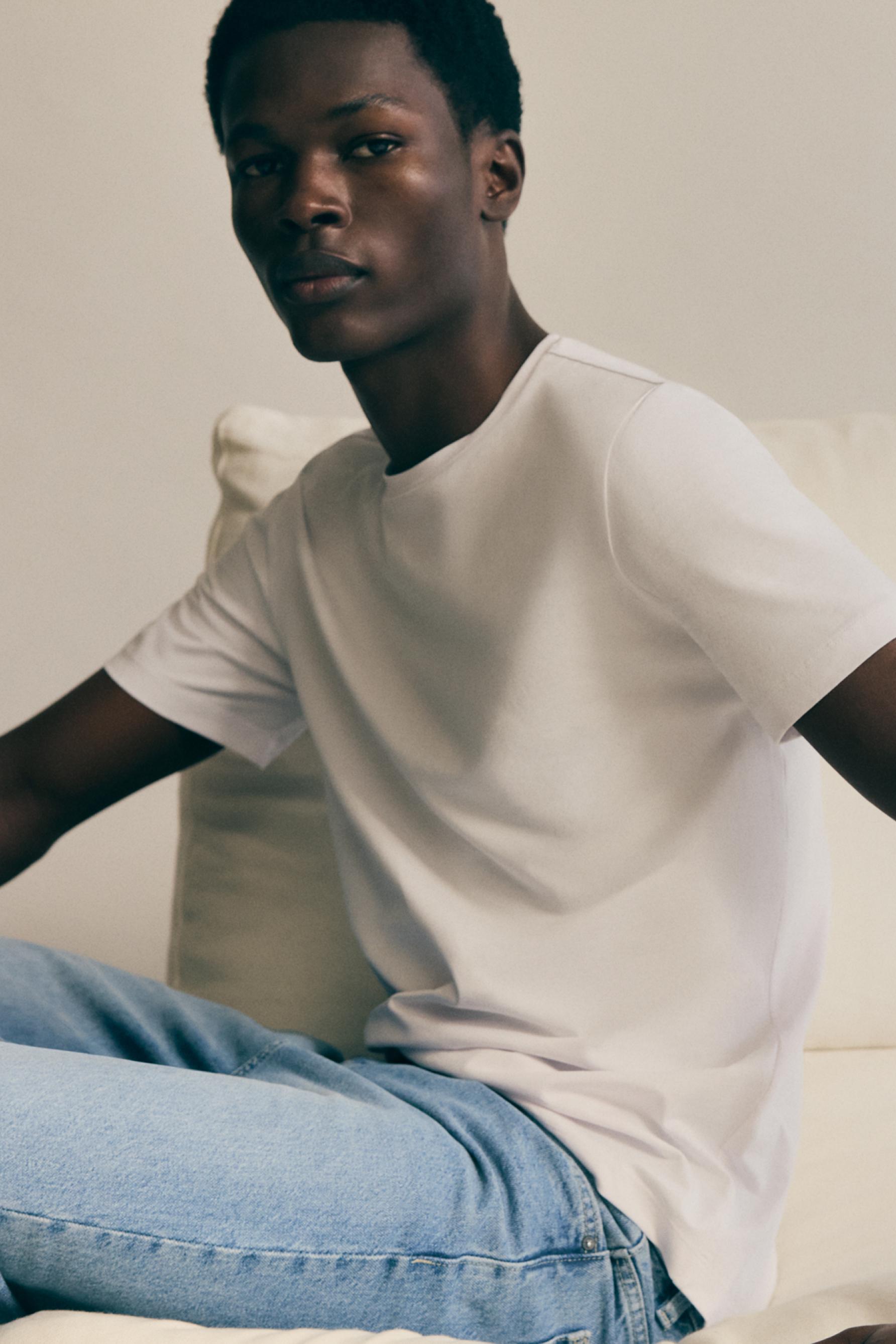 2-pack of basic T-shirts — WHITE