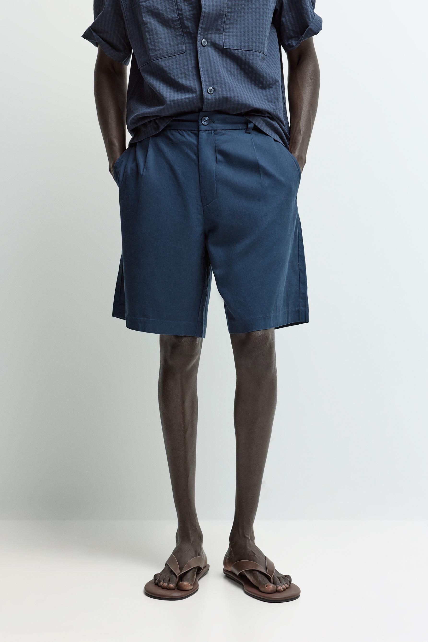 Pleated Bermuda shorts — NAVY
