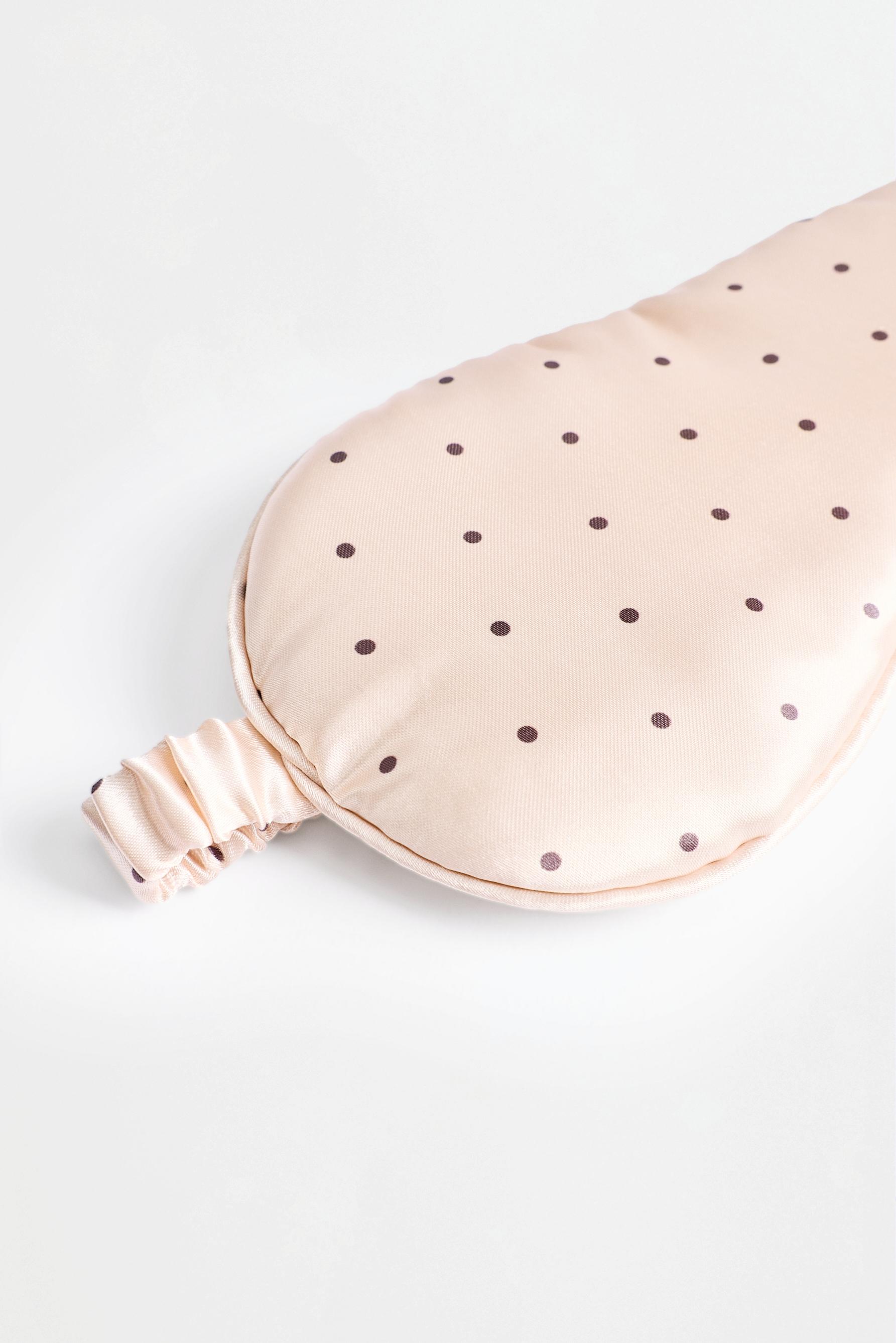 Polka dot print sleep mask — ECRU
