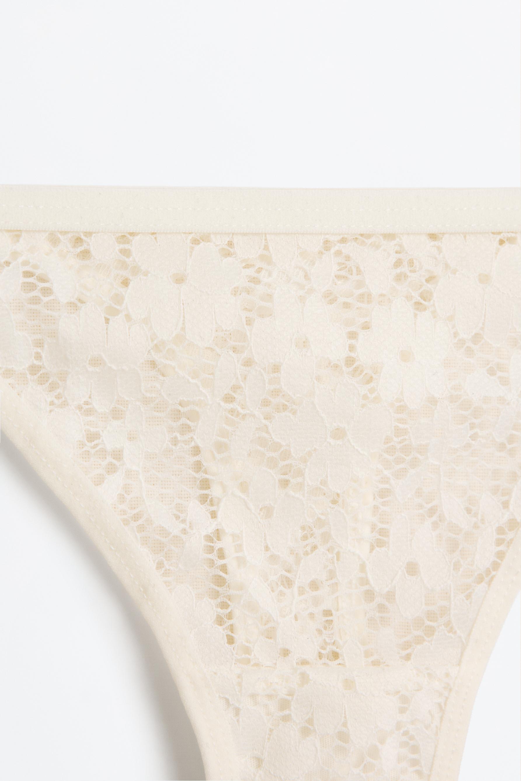 Lace thong — WHITE