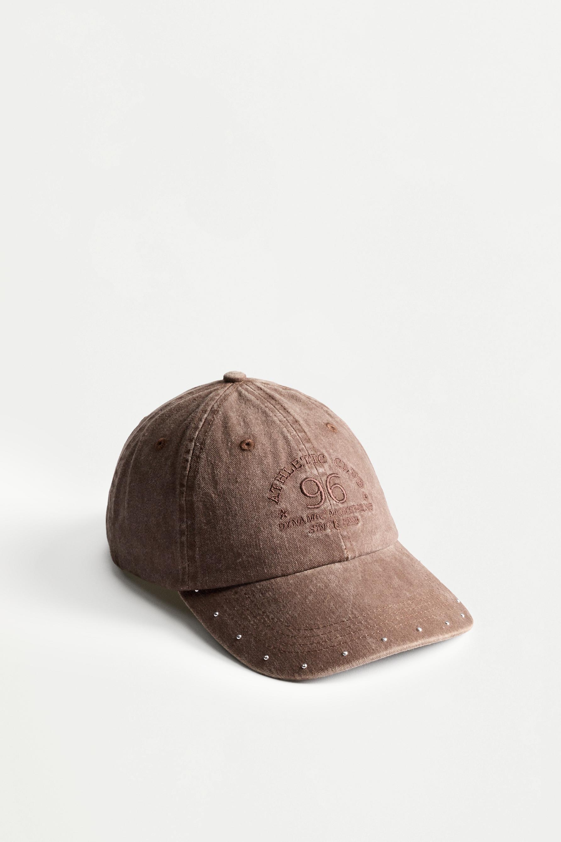 Studded cap — BROWN