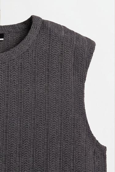 Openwork textured vest — LEAD 7
