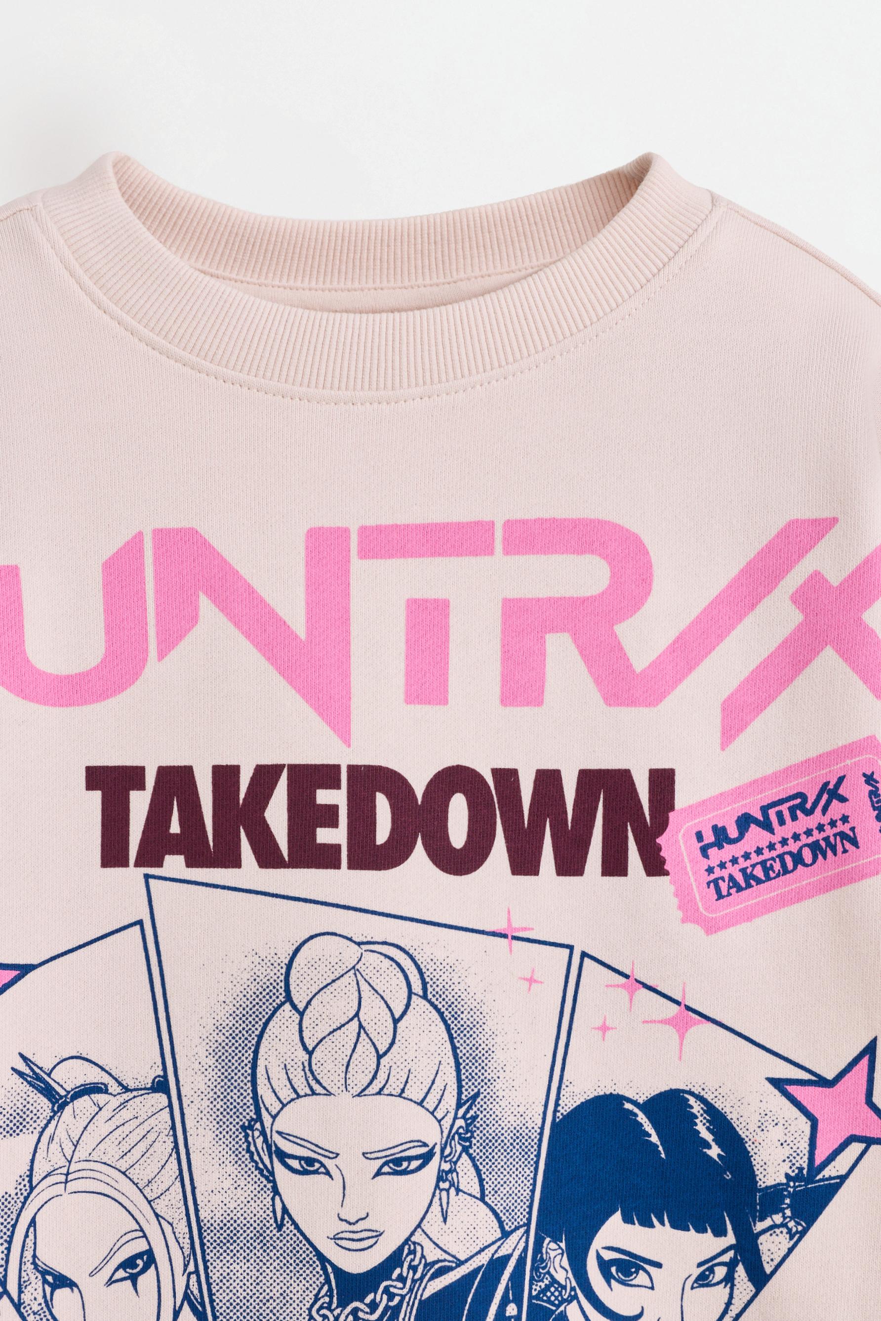 Huntrix K-Pop Demon Hunters ™/© Netflix sweatshirt and flare leggings set — SAND
