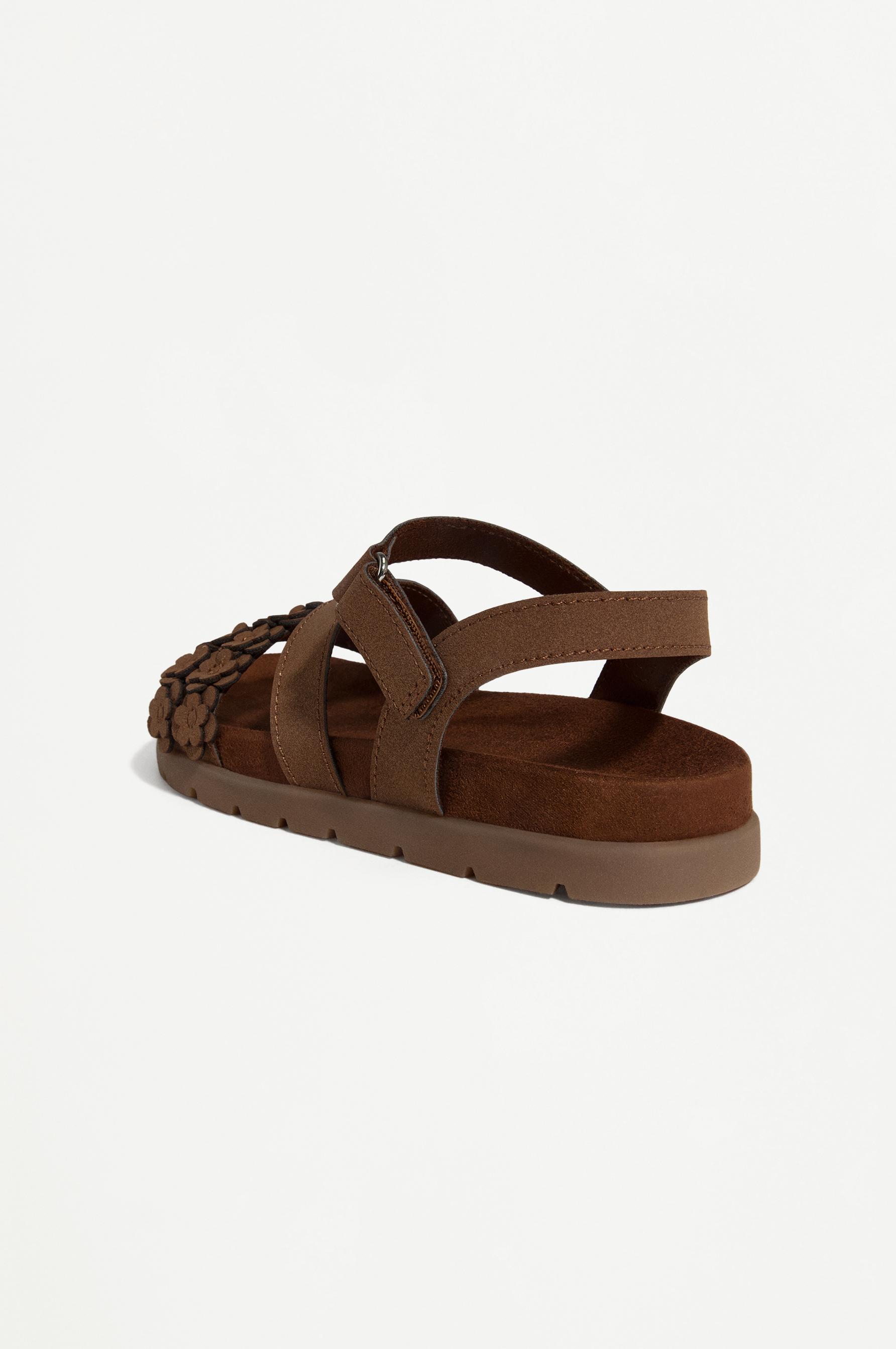 FLORAL STRAPPY SANDALS — LEATHER