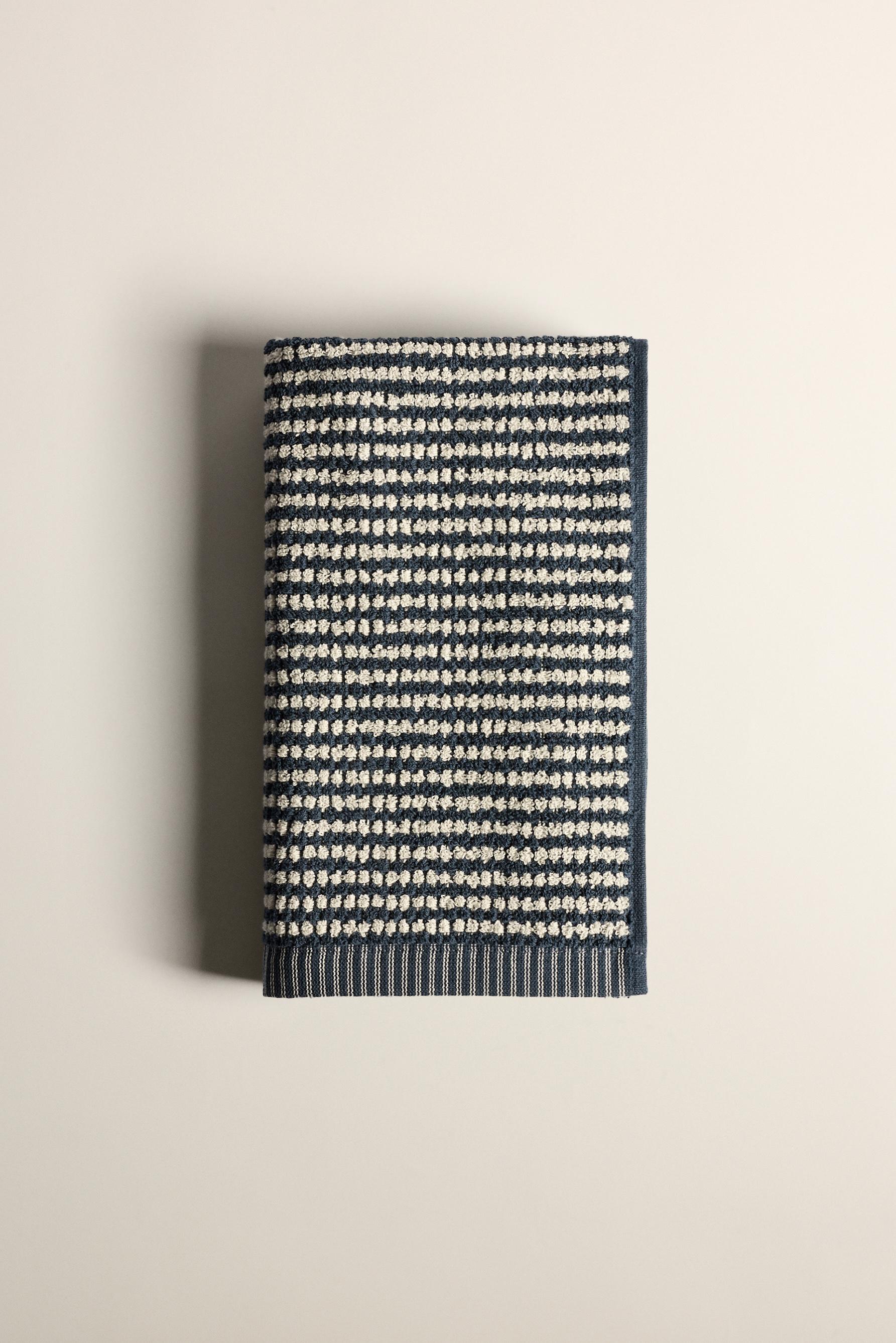 Toalla de mano estructura 90 x 50 cm