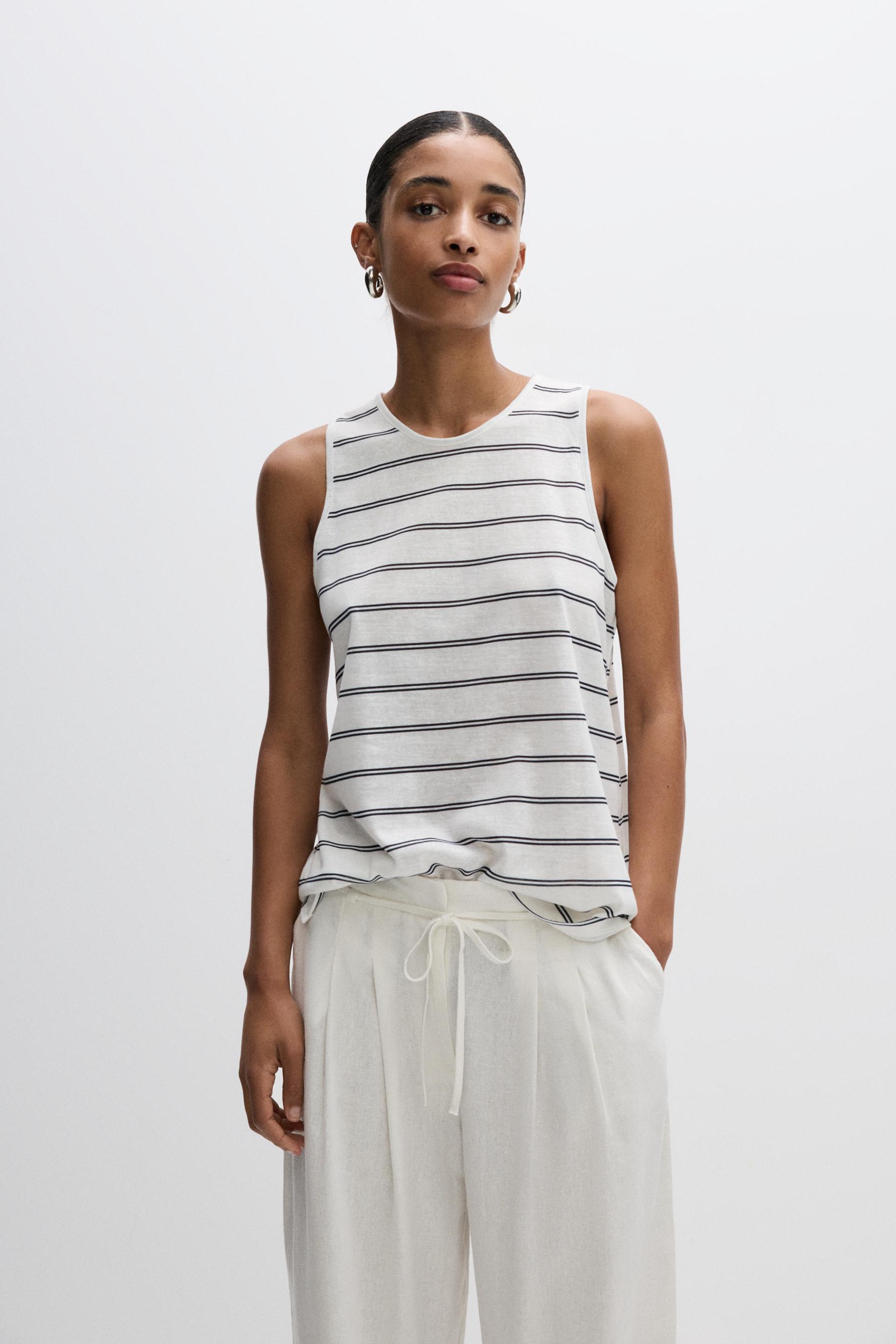 T-shirt rústica de manga cava