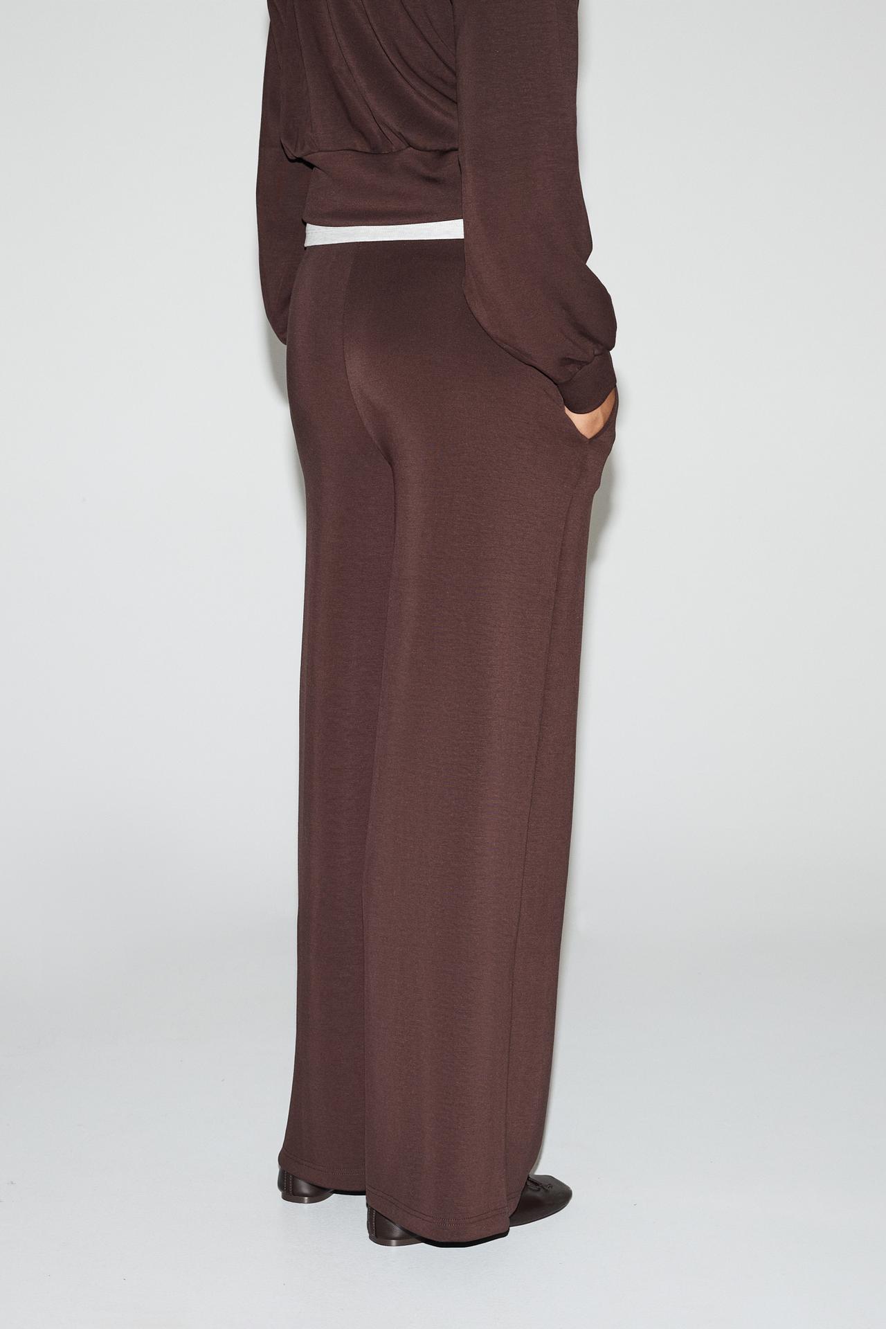 Wide-leg trousers with vertical seams — CHOCOLATE