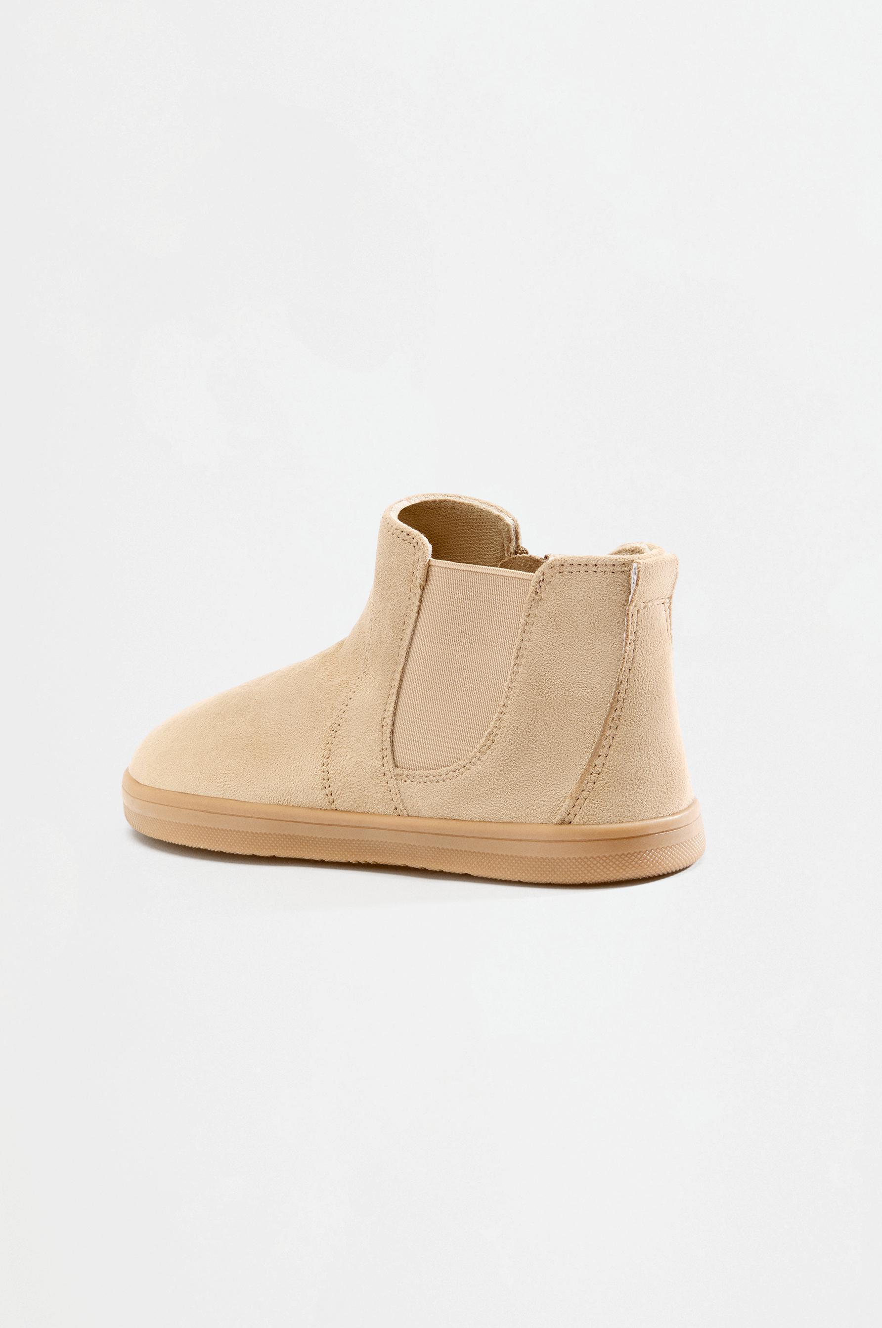 Barefoot chelsea boots — BEIGE