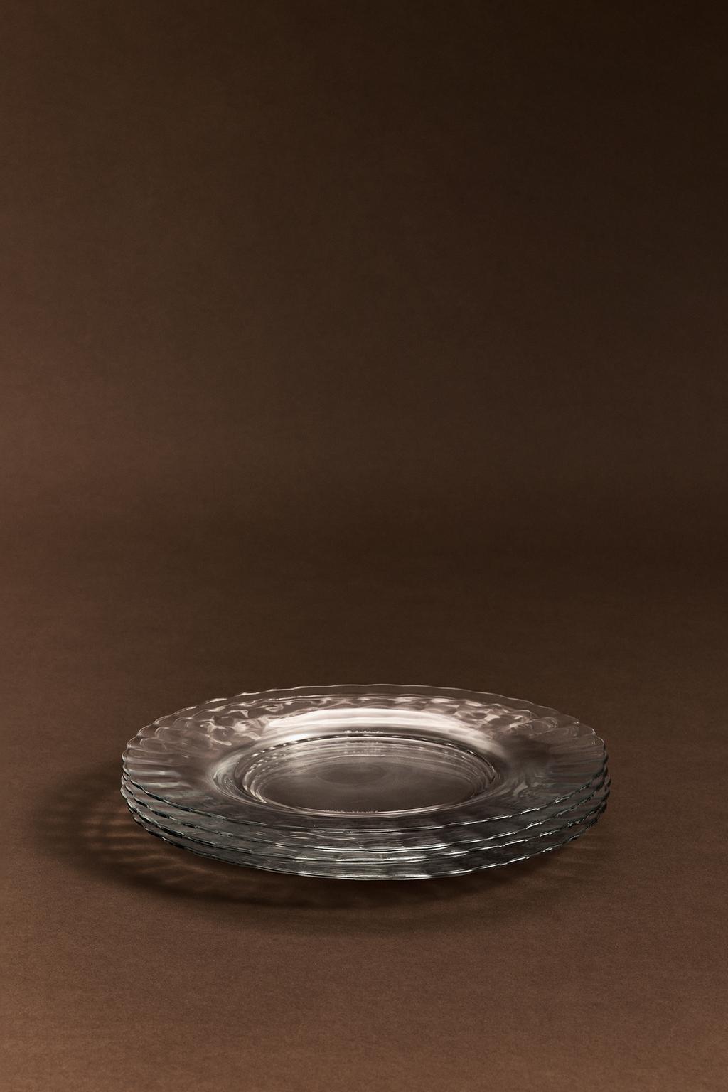 Pack of 4 Duralex® 9-in colored glass dinner plates