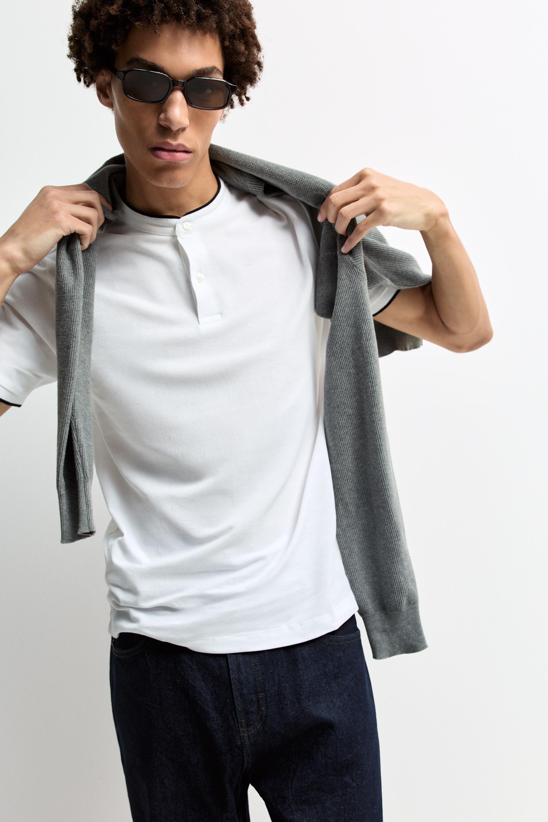 Contrast stand collar polo shirt — WHITE