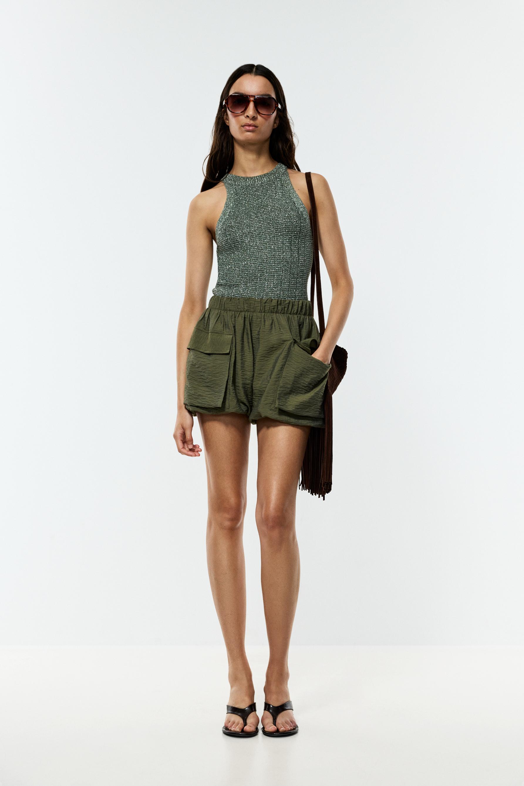 Textured puffy shorts — DARK KHAKI