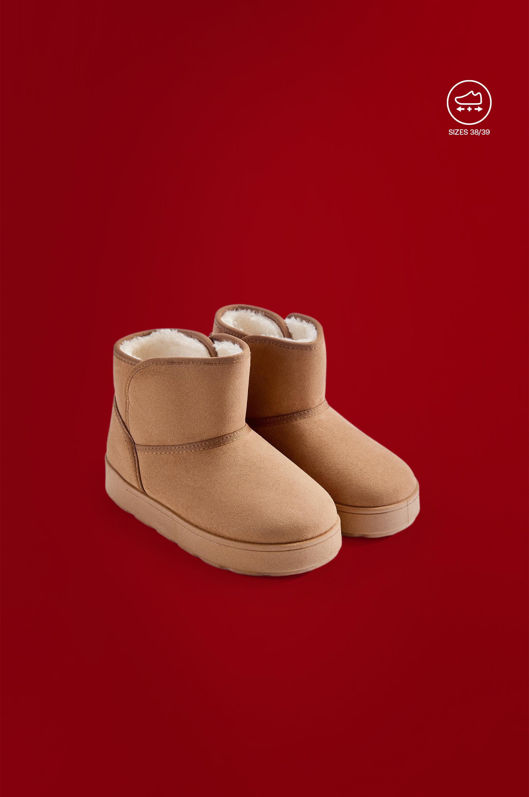 Lined ankle boot — LEATHER