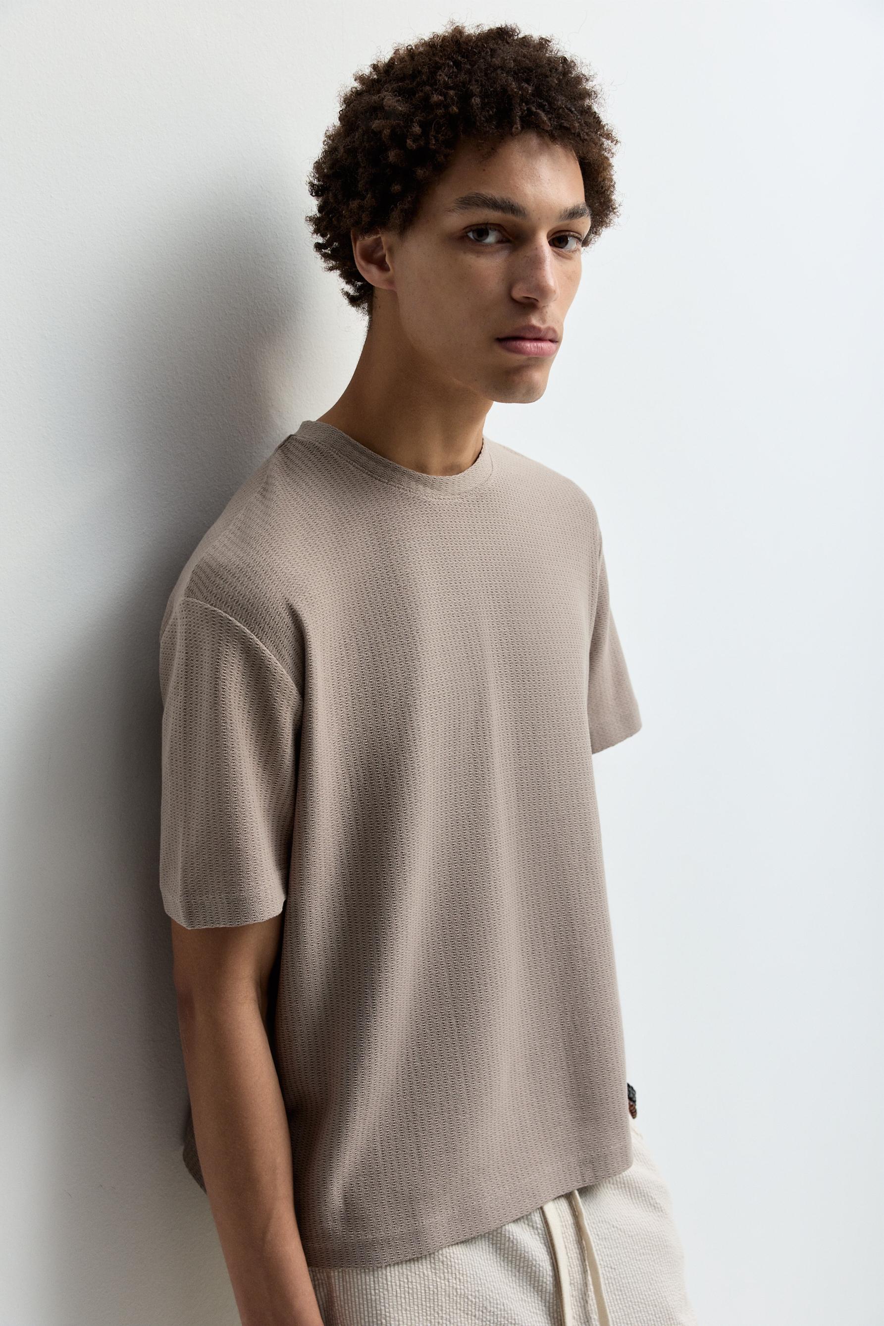 Texture T-shirt — CAMEL