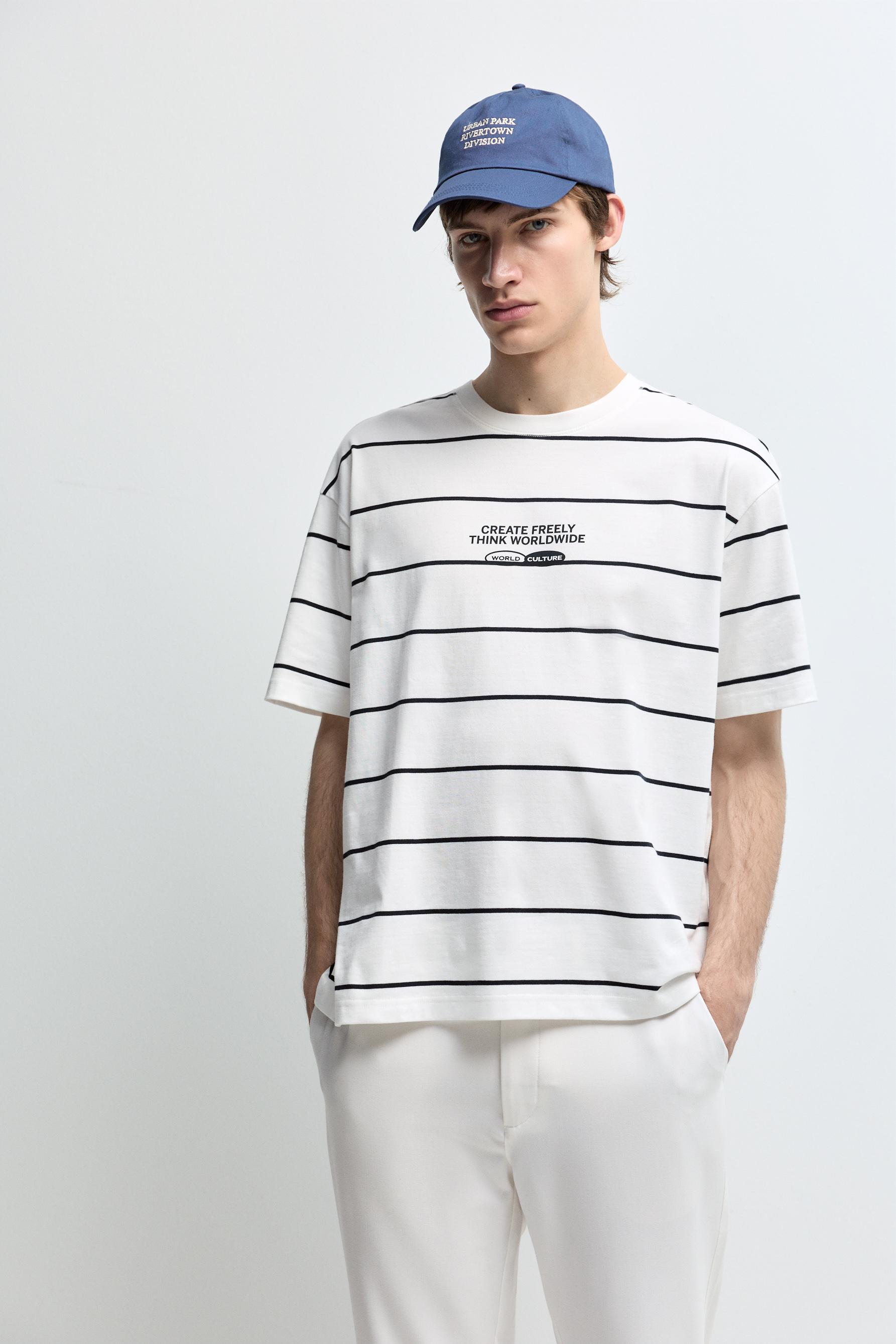 Camiseta rayas texto estampado