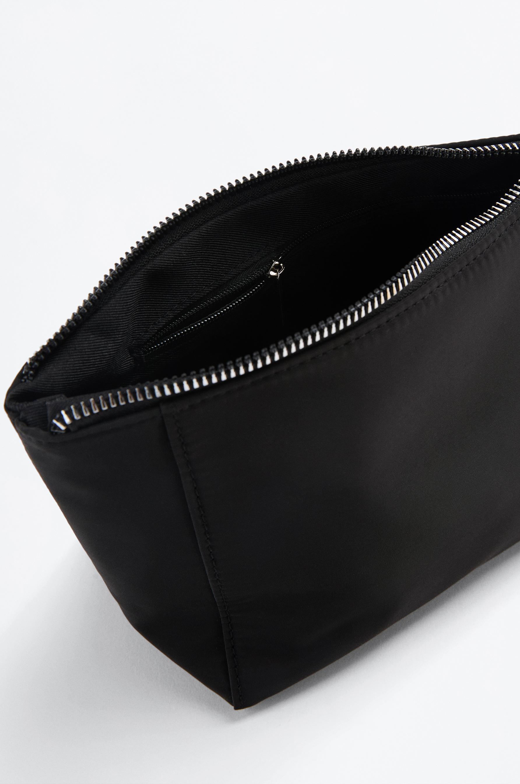Nylon wristlet toiletry bag — BLACK