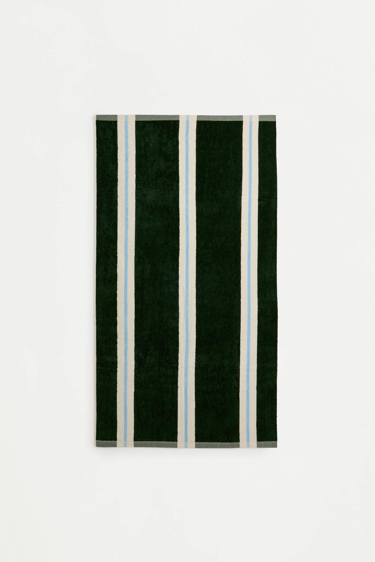 Soft striped towel — GREEN