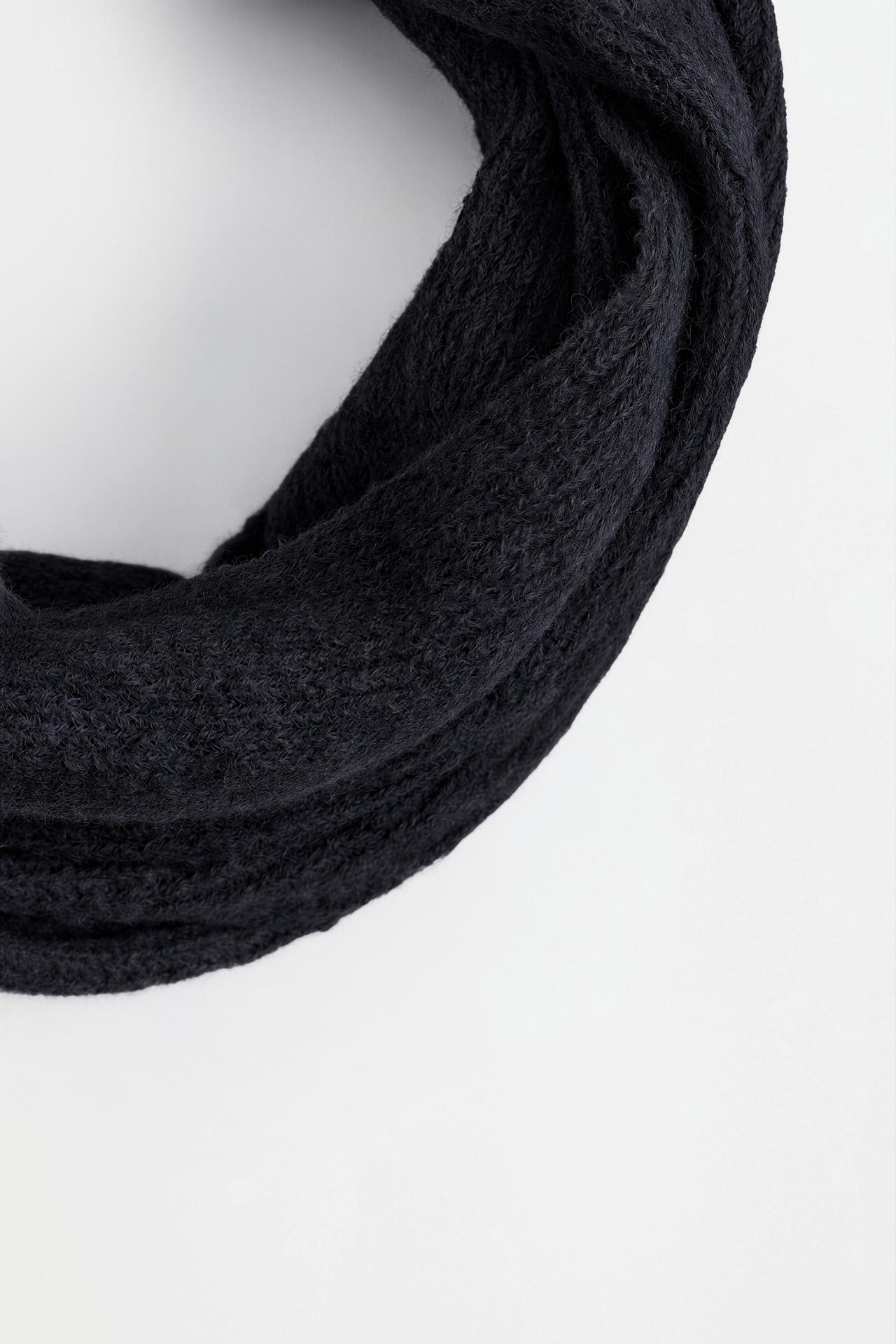 Solid double snood — BLACK