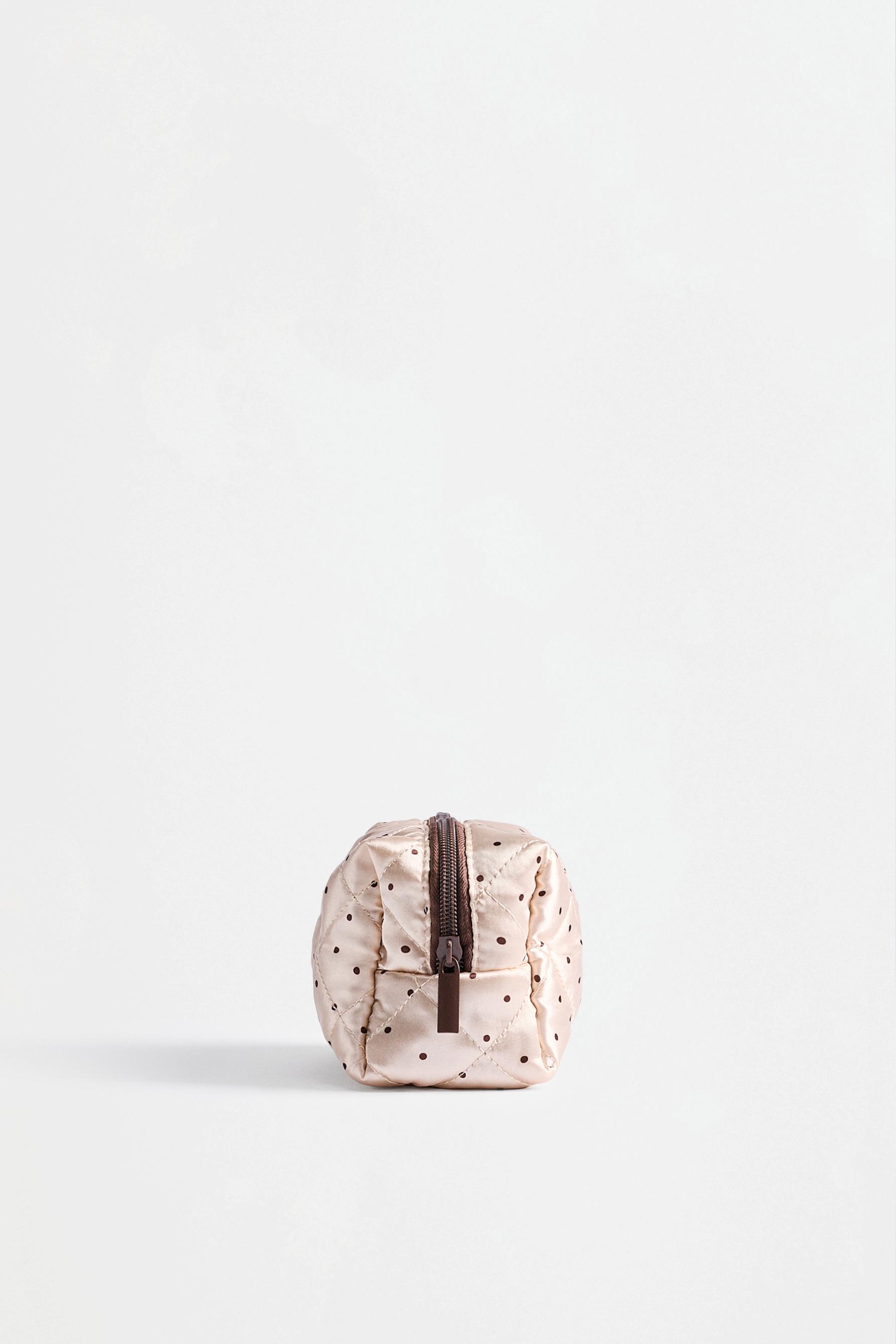 Small polka dot toiletry bag — ECRU