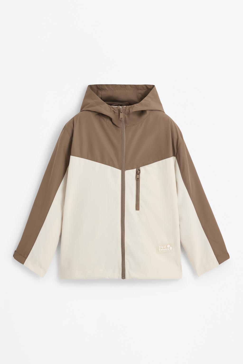 Hooded windbreaker