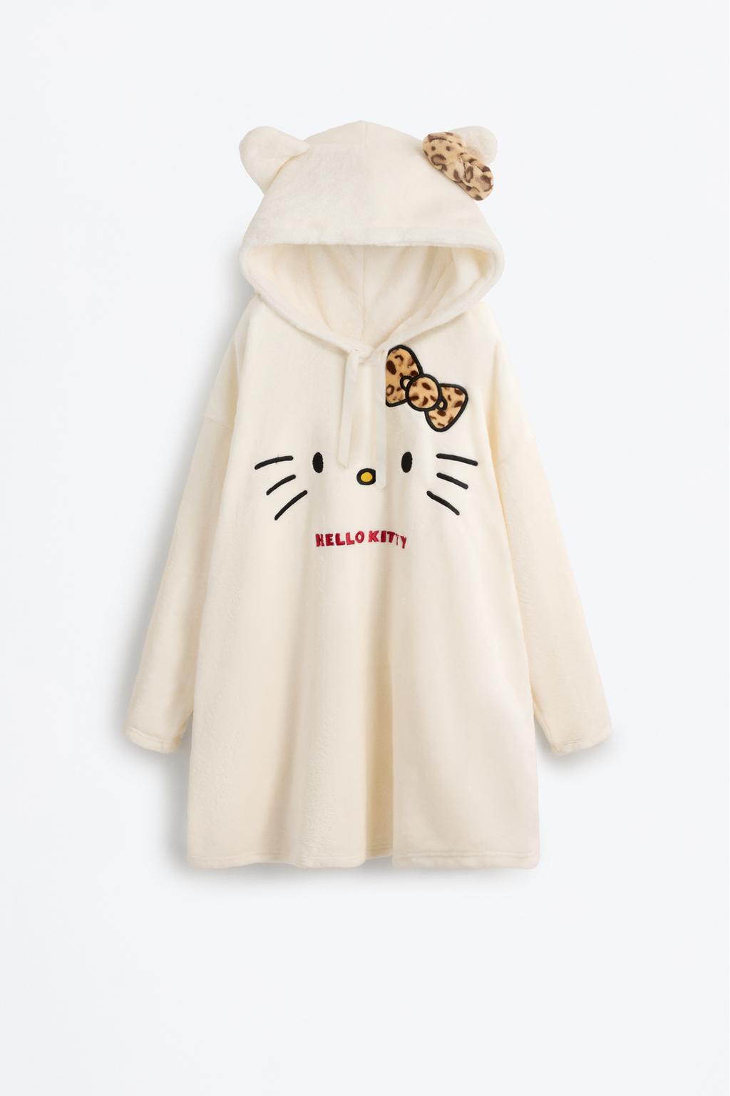 Hello Kitty ©SANRIO Soft Blanket Sweatshirt