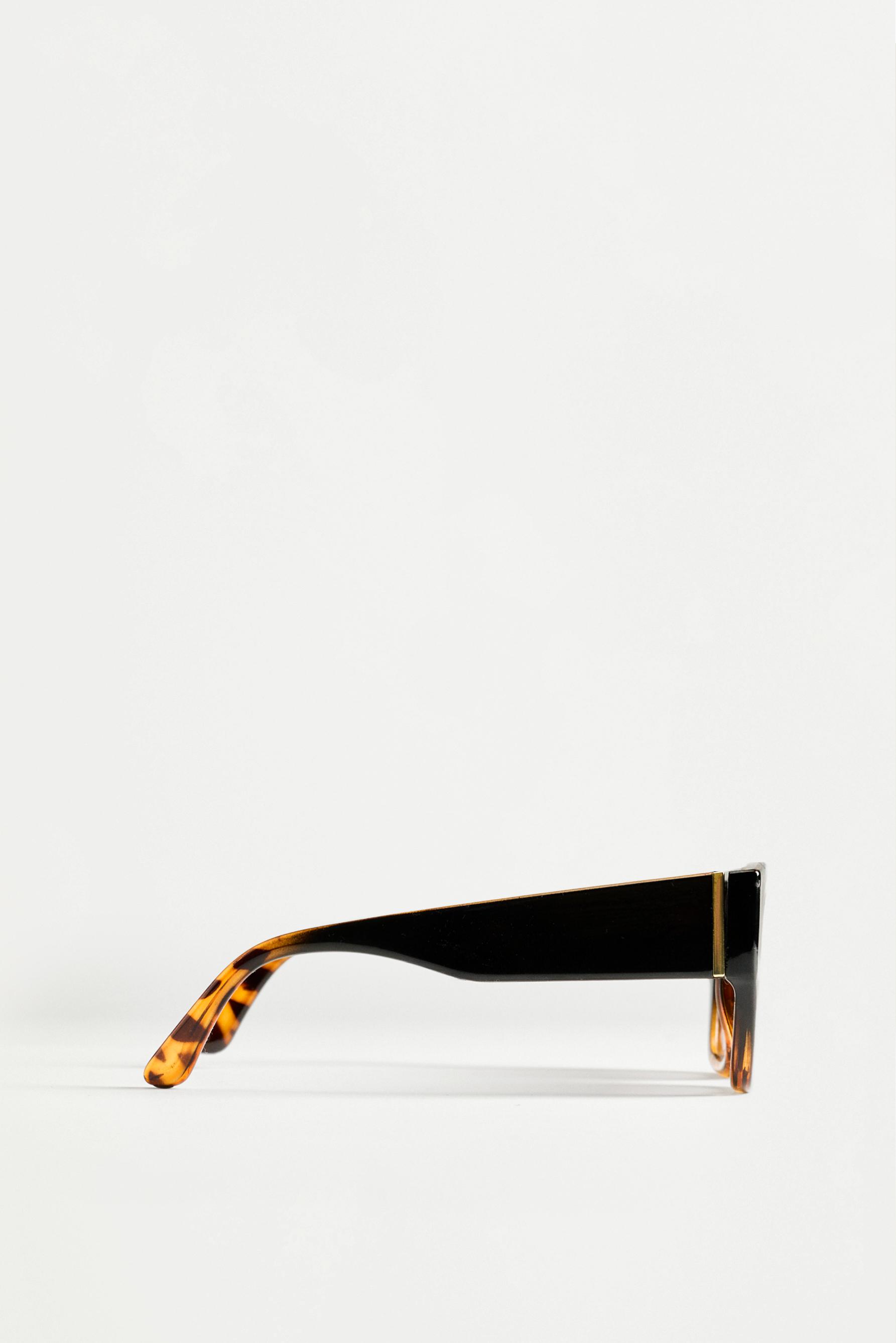 Oversized mixed-frame glasses — VARIOUS