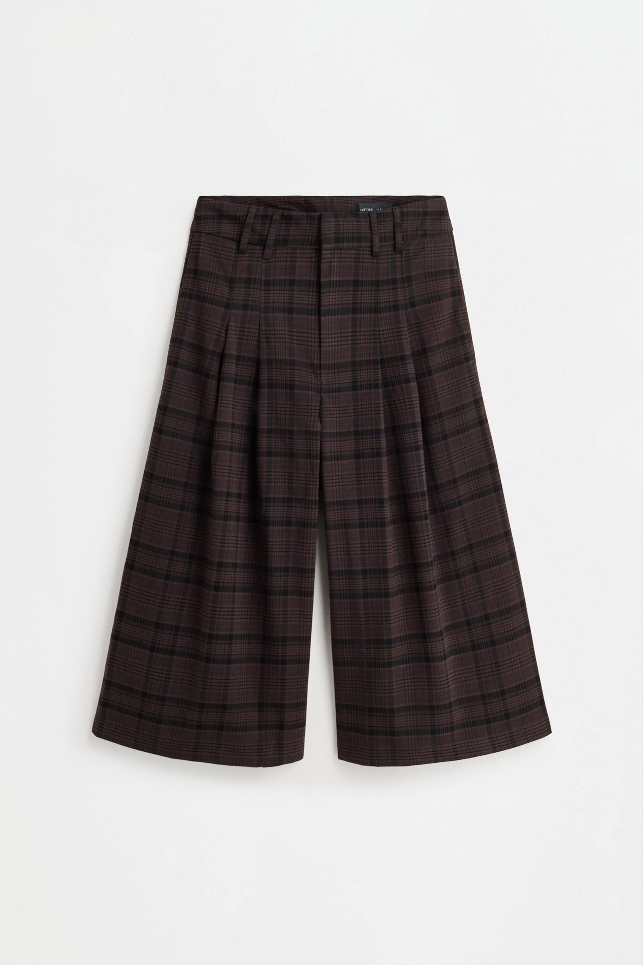 Pleated high-waist suede Bermuda shorts — GREY TONES