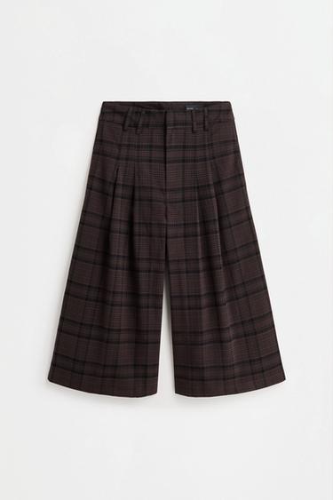 Pleated high-waist suede Bermuda shorts — GREY TONES 6