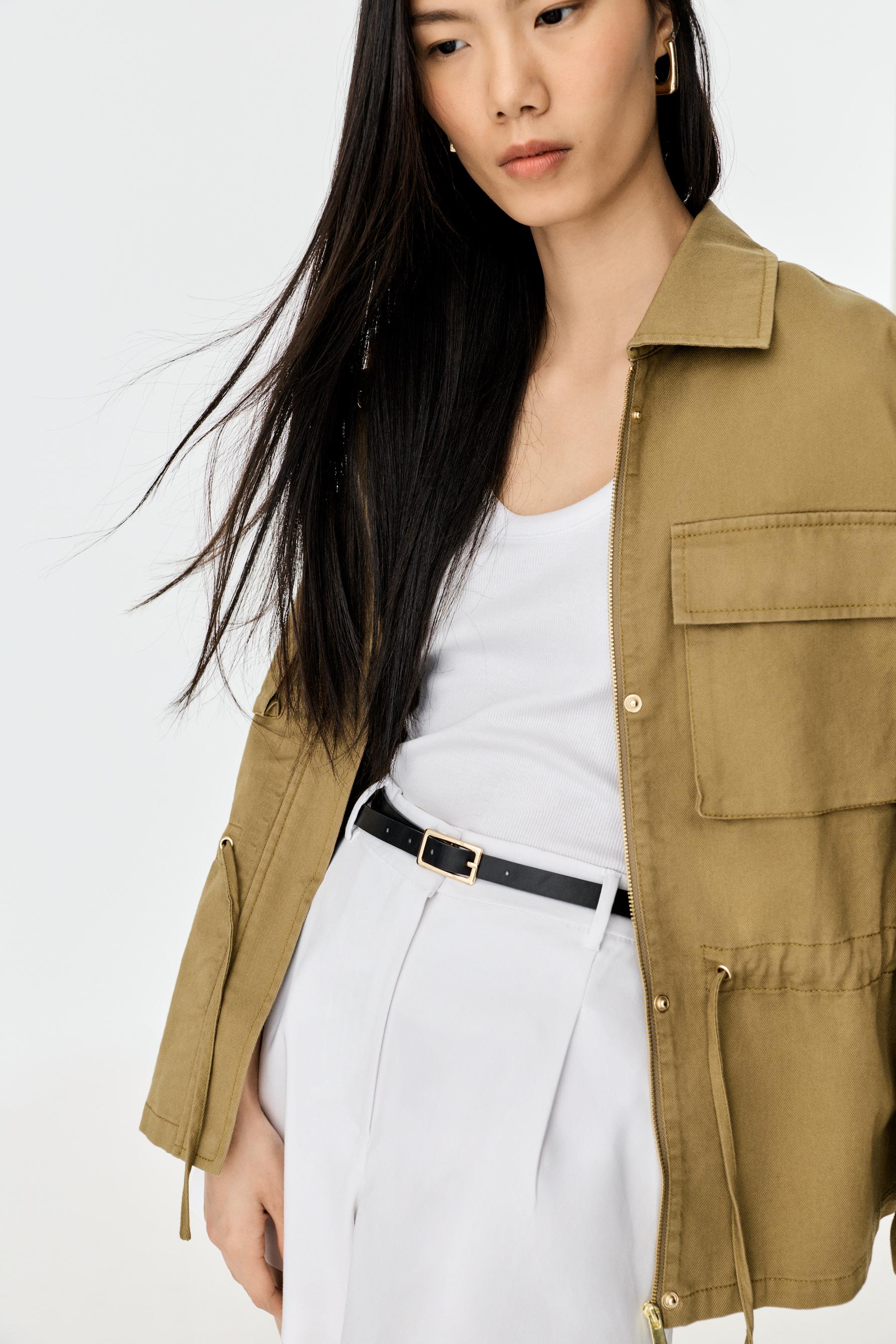 Pleated shorts — WHITE