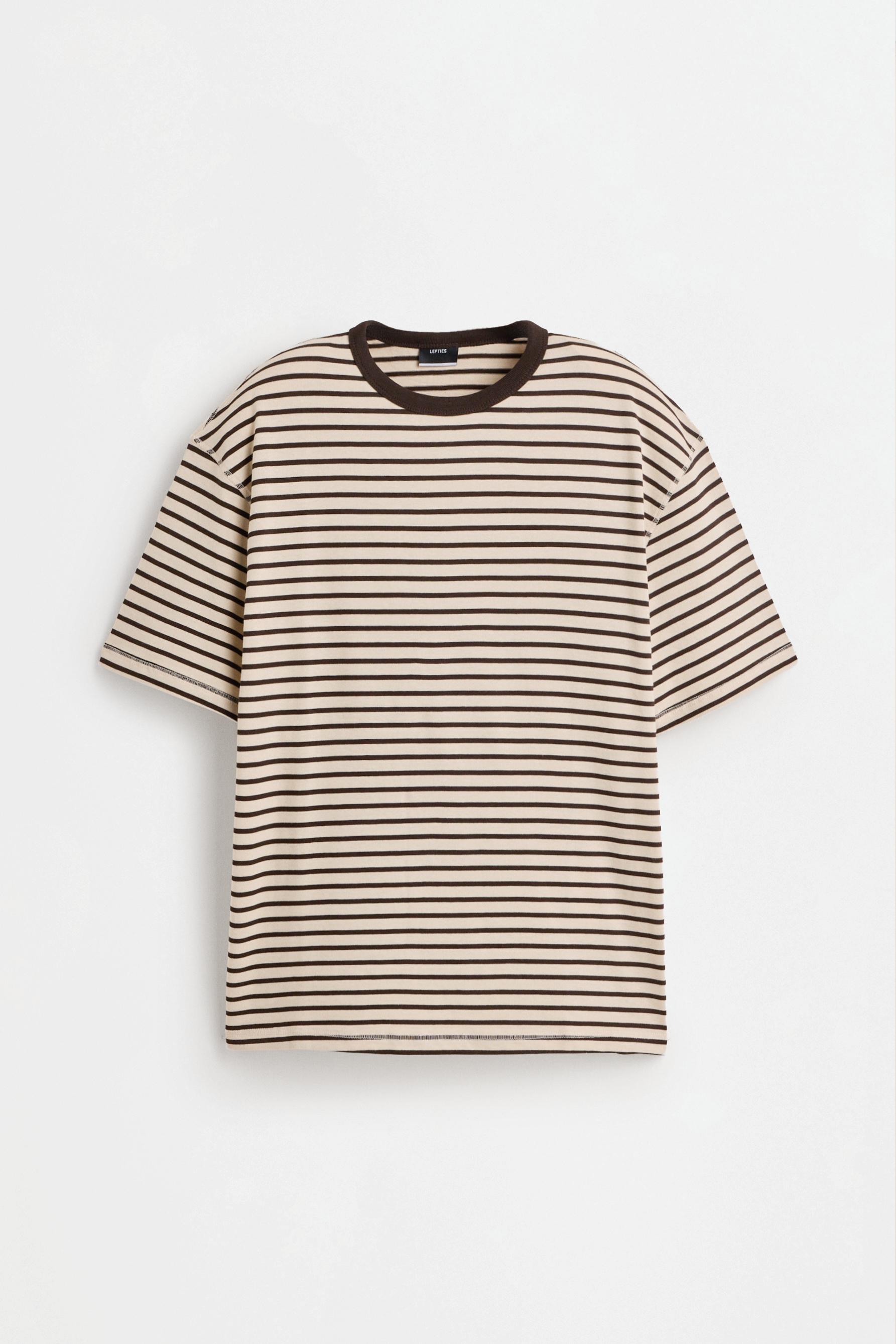 Camiseta rayas cuello contraste