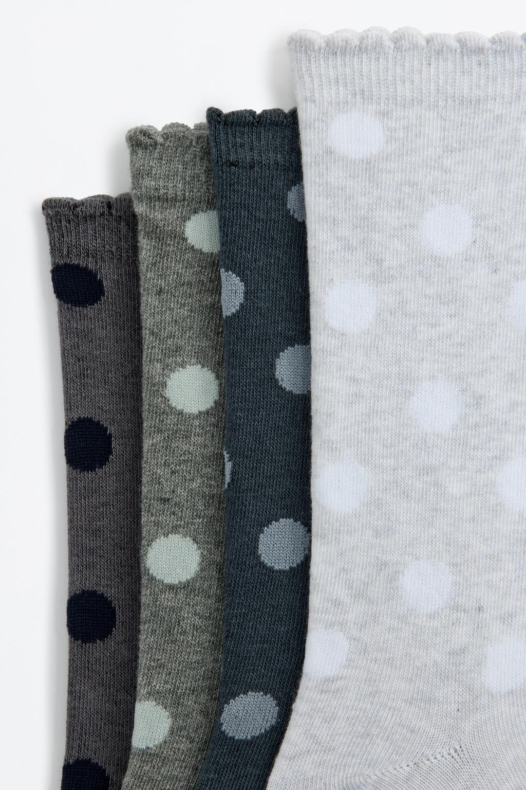 Pack 4 desenli uzun çorap