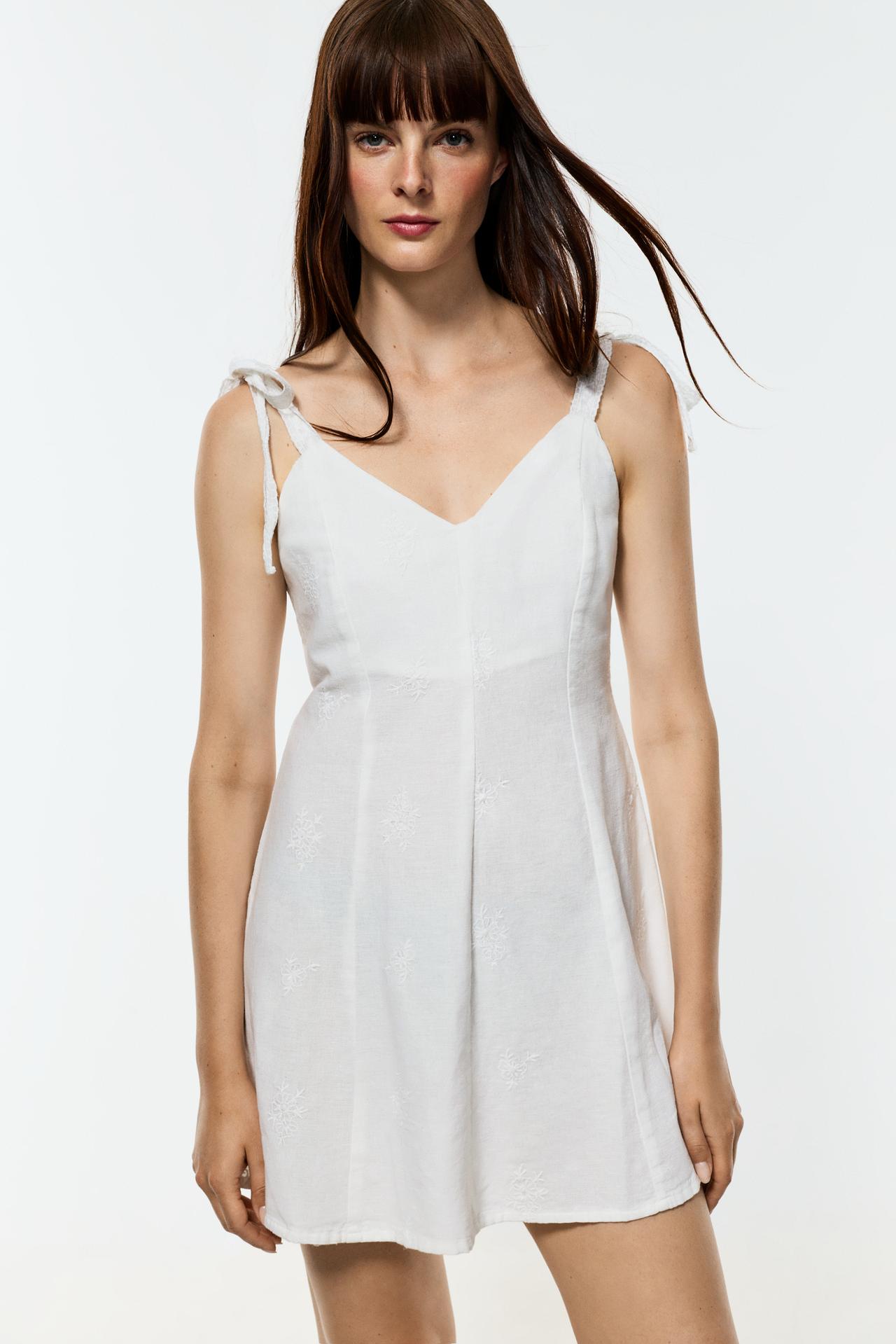 Embroidered short dress — WHITE