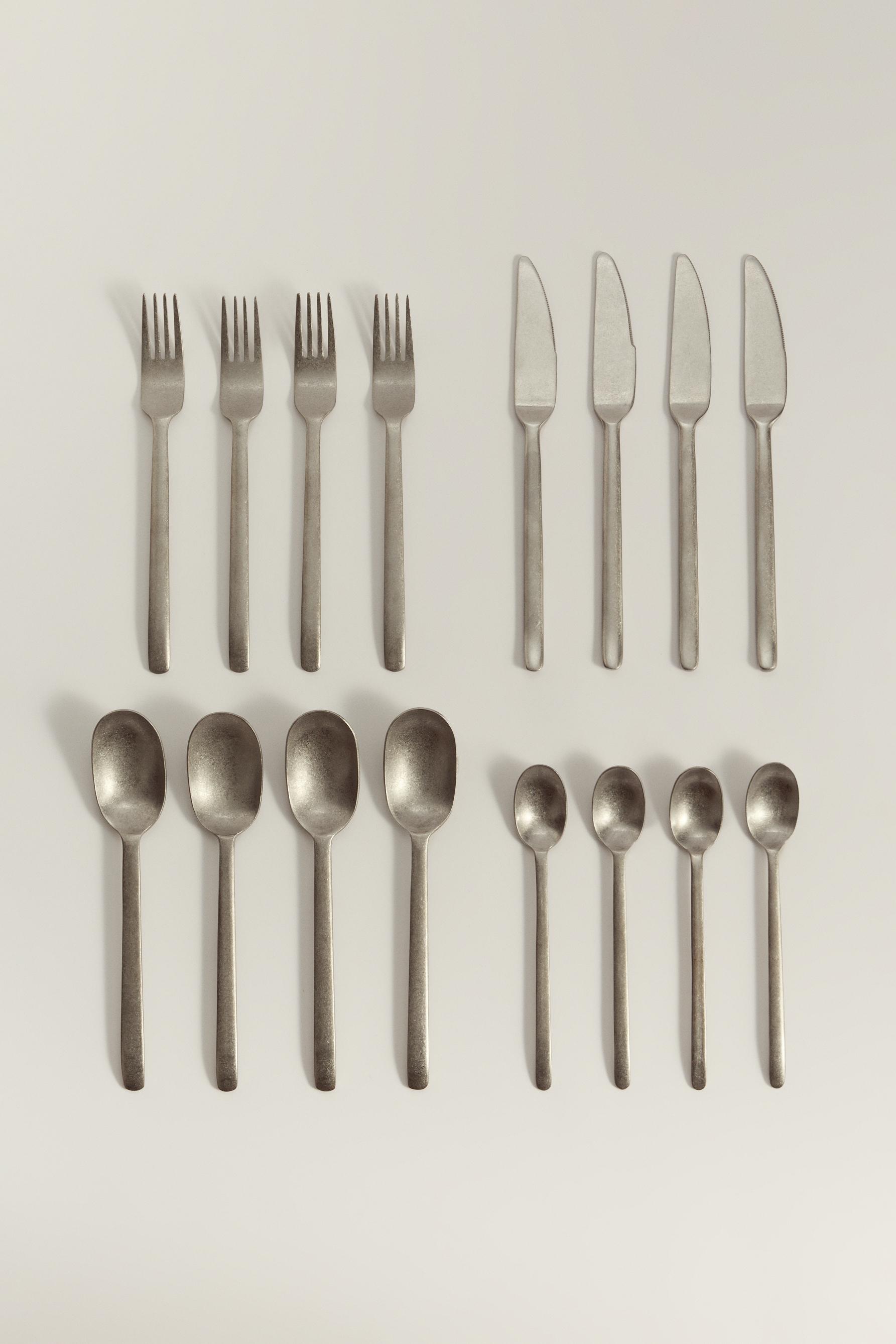 Set 16 cubiertos plata envejecida